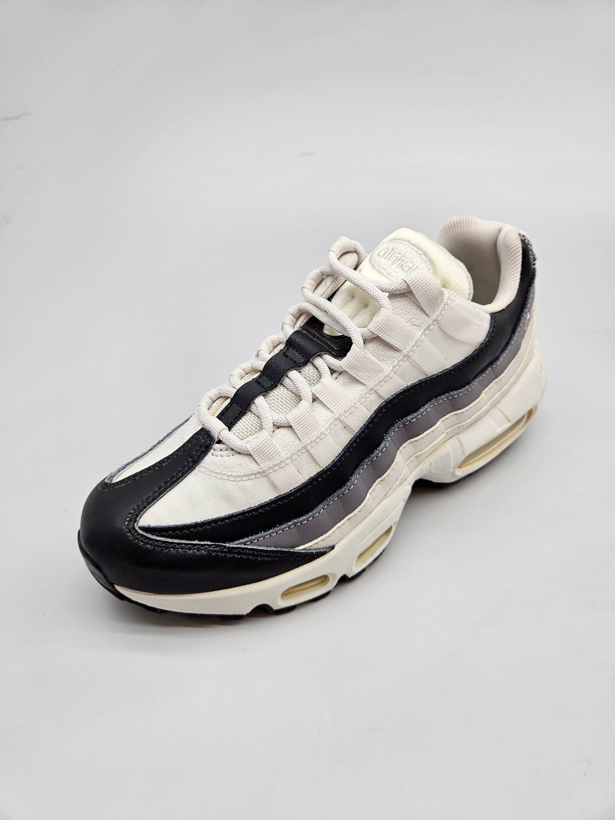 NIKE AIRMAX NOVI ORIGINAL PATIKI BR 38