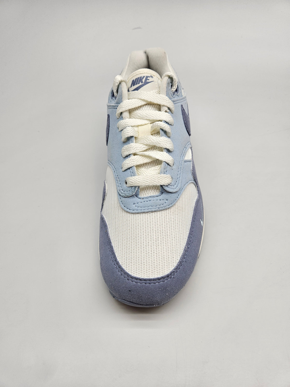 NIKE AIRMAX NOVI ORIGINAL PATIKI BR 39