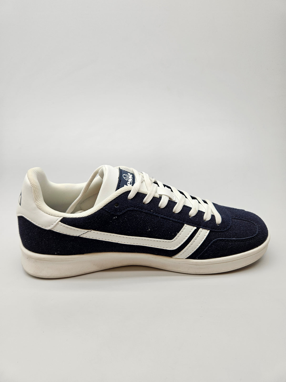 ELLESSE NOVI ORIGINAL PATIKI BR 42