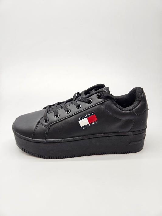 TOMMY HILFIGER NOVI ORIGINAL PATIKI BR 40