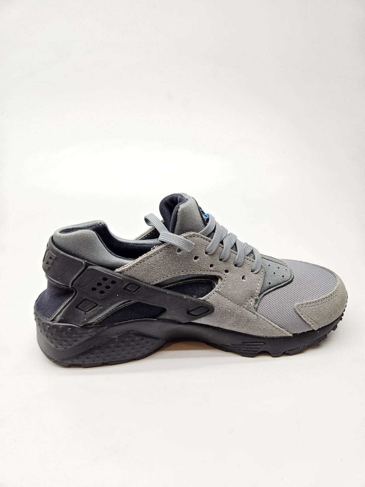 NIKE NOVI ORIGINAL PATIKI BR 38