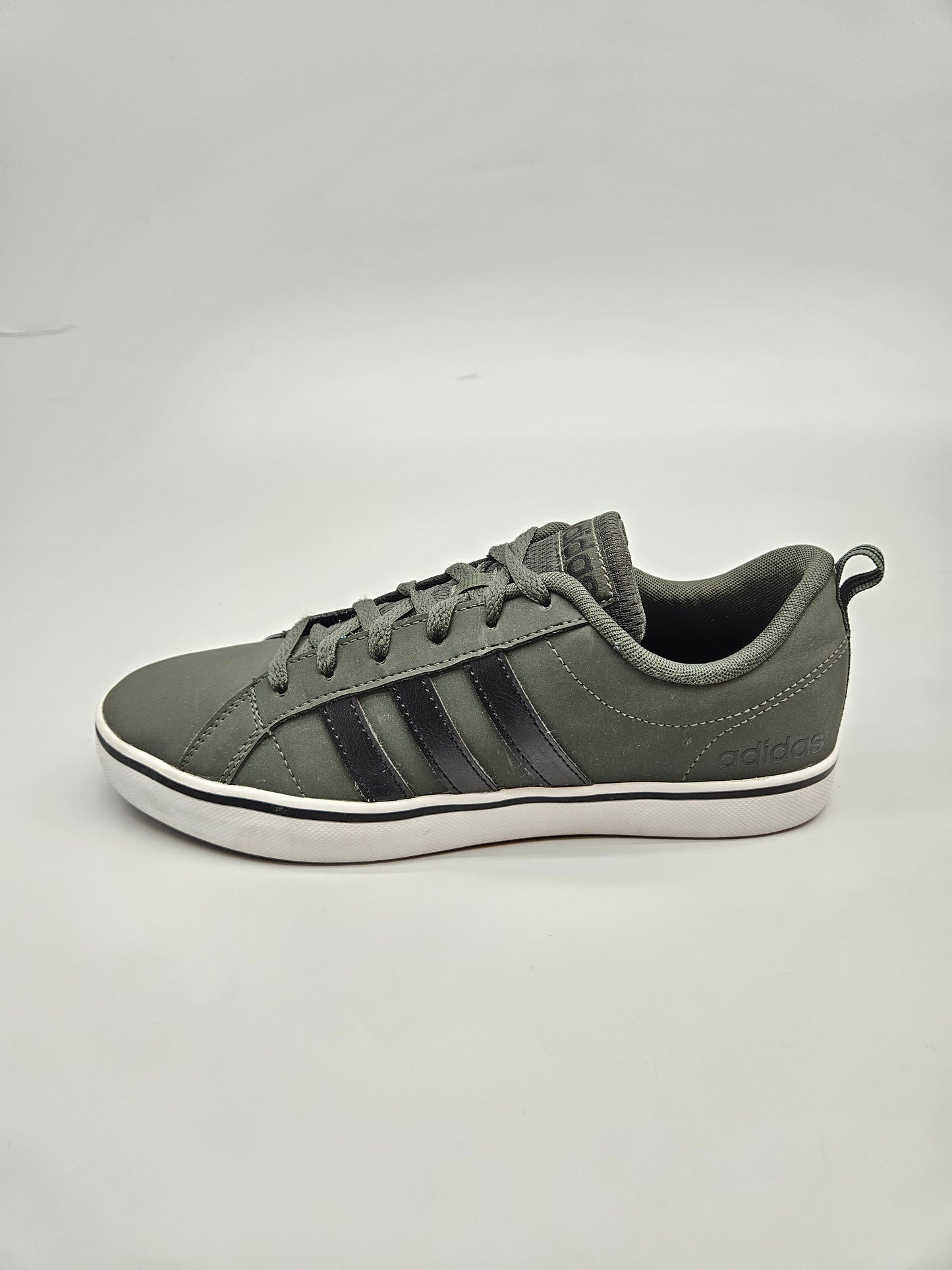 ADIDAS ORIGINAL PATIKI BR 41