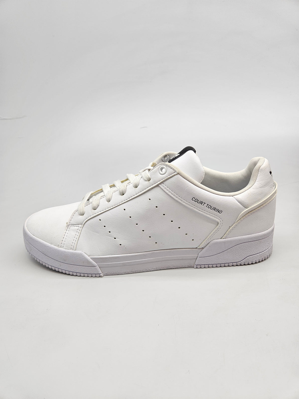 ADIDAS NOVI ORIGINAL PATIKI BR 44