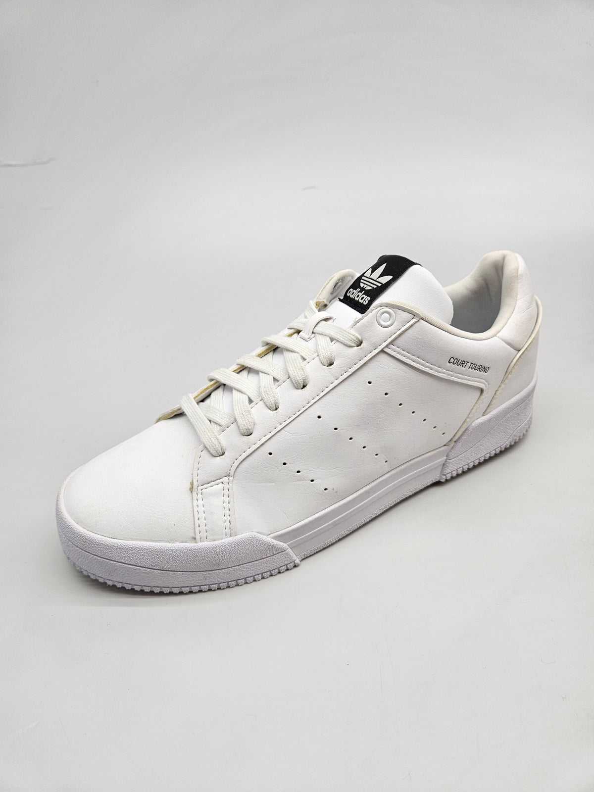 ADIDAS NOVI ORIGINAL PATIKI BR 44