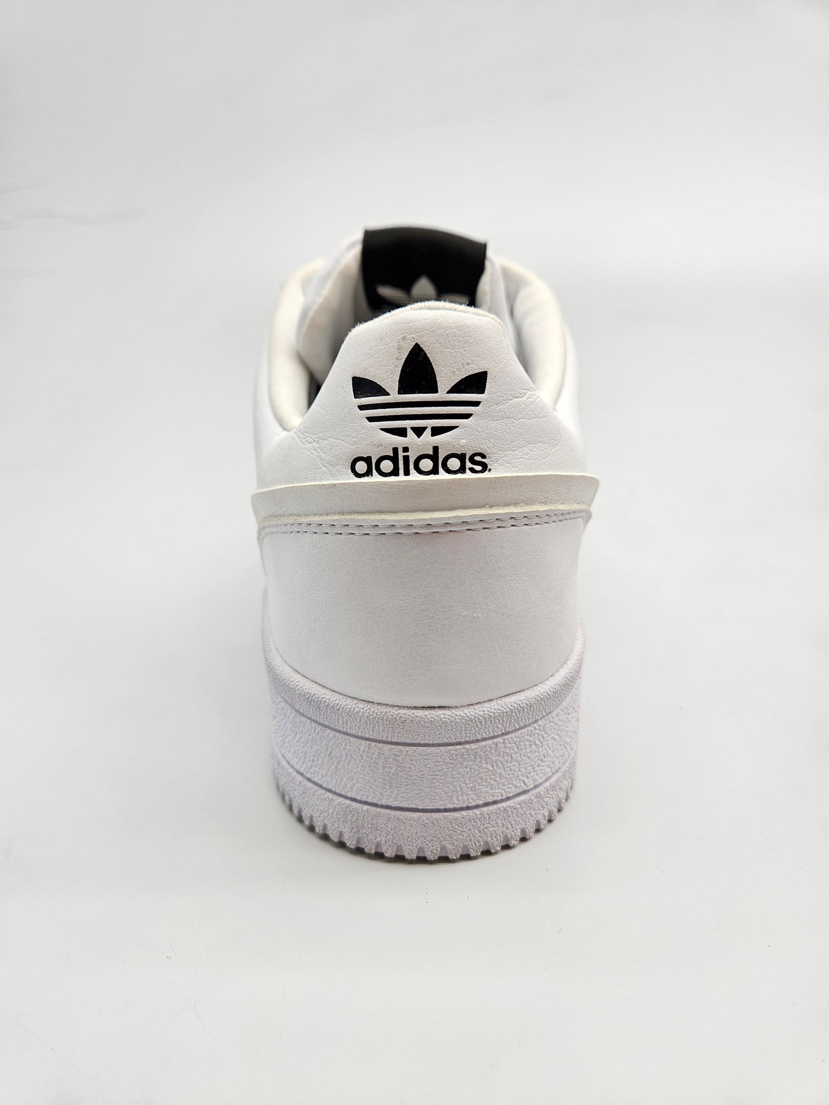 ADIDAS NOVI ORIGINAL PATIKI BR 44