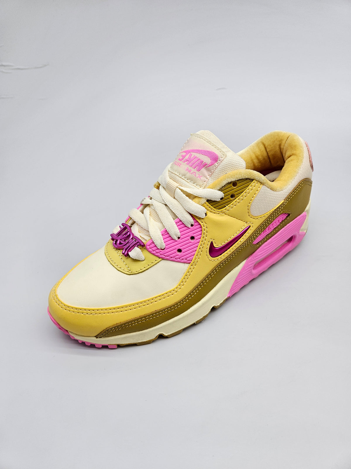 NIKE AIRMAX NOVI ORIGINAL PATIKI BR 38