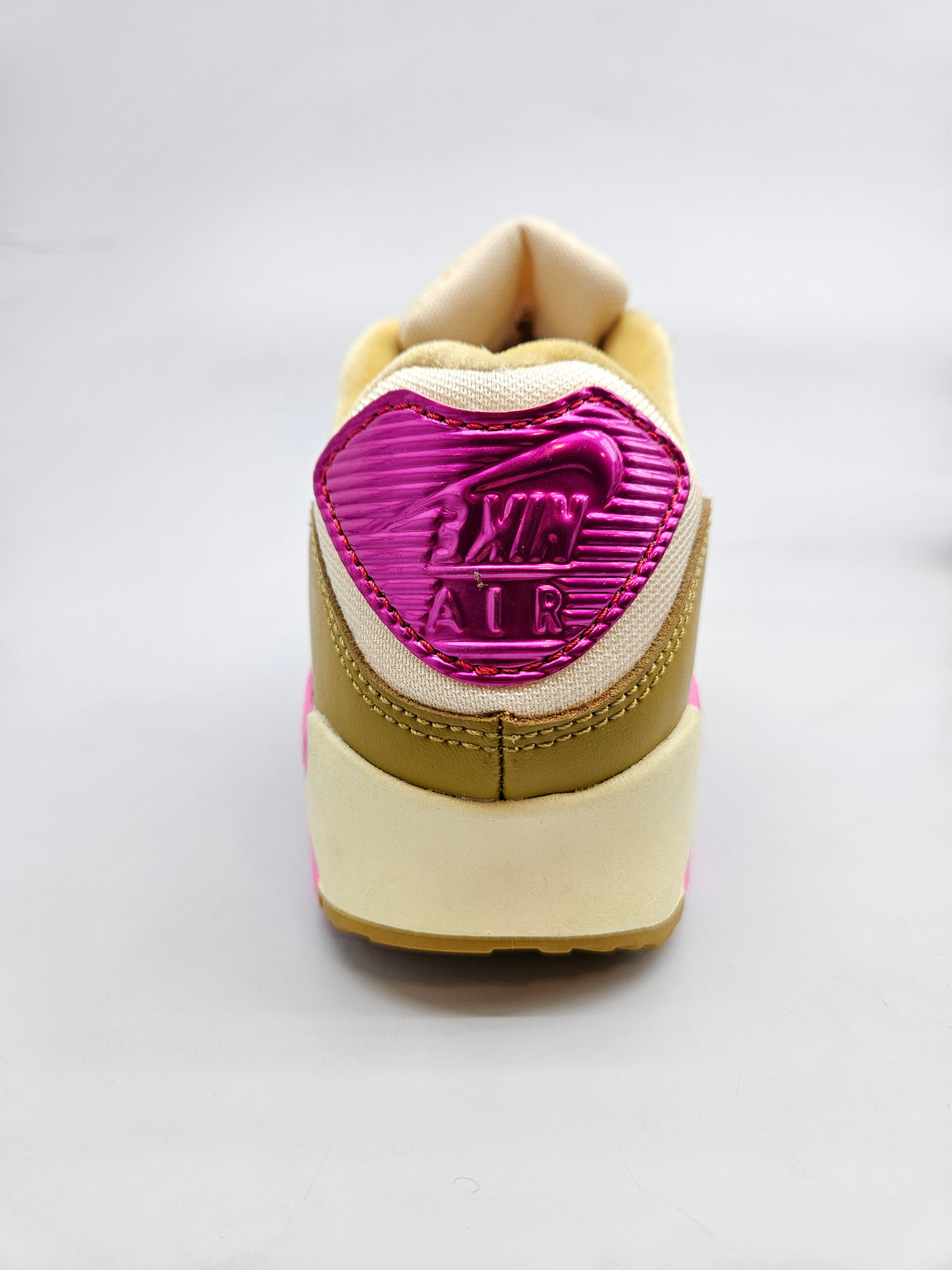 NIKE AIRMAX NOVI ORIGINAL PATIKI BR 38