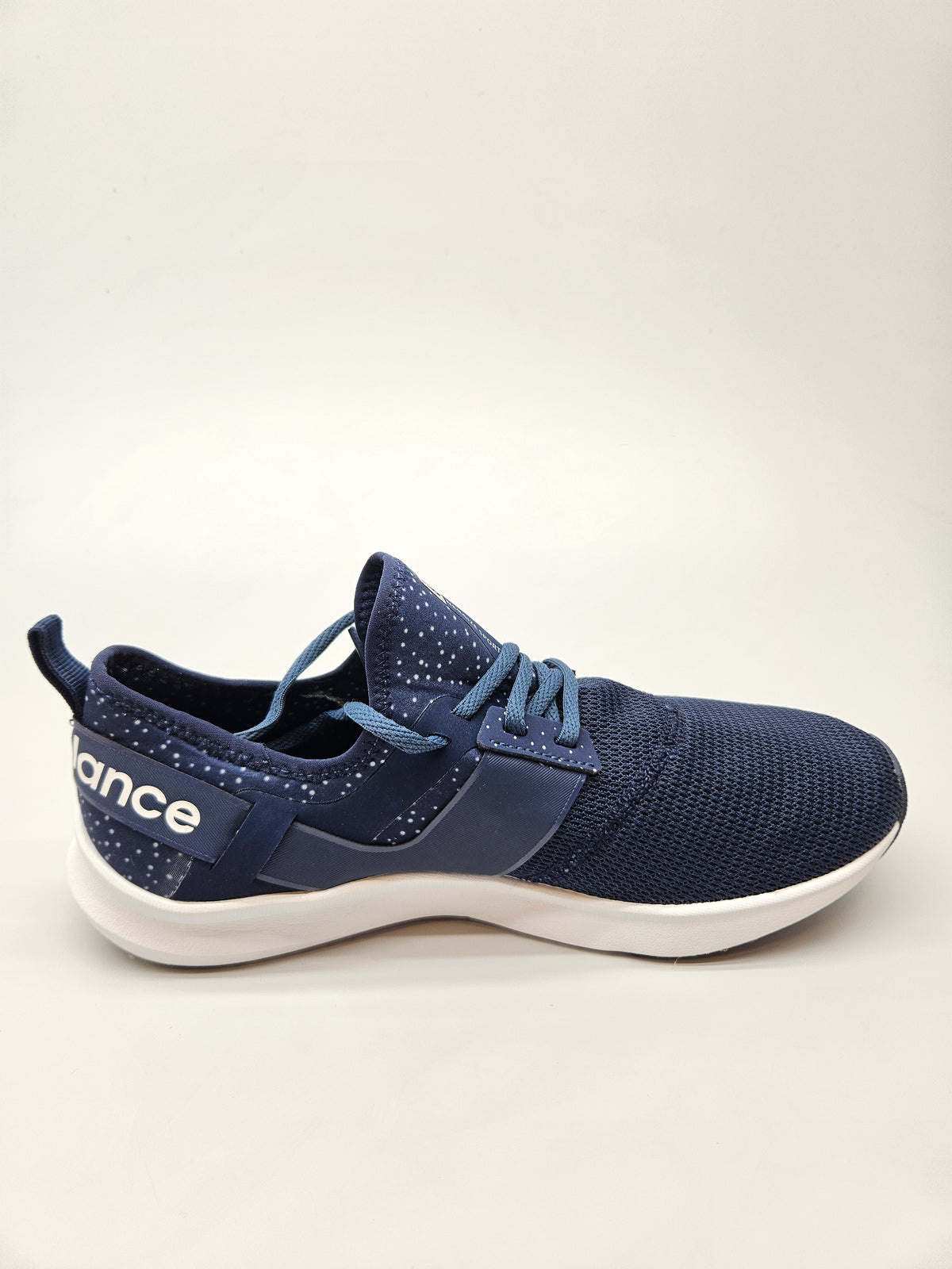 NEW BALANCE NOVI ORIGINAL PATIKI BR 41.5