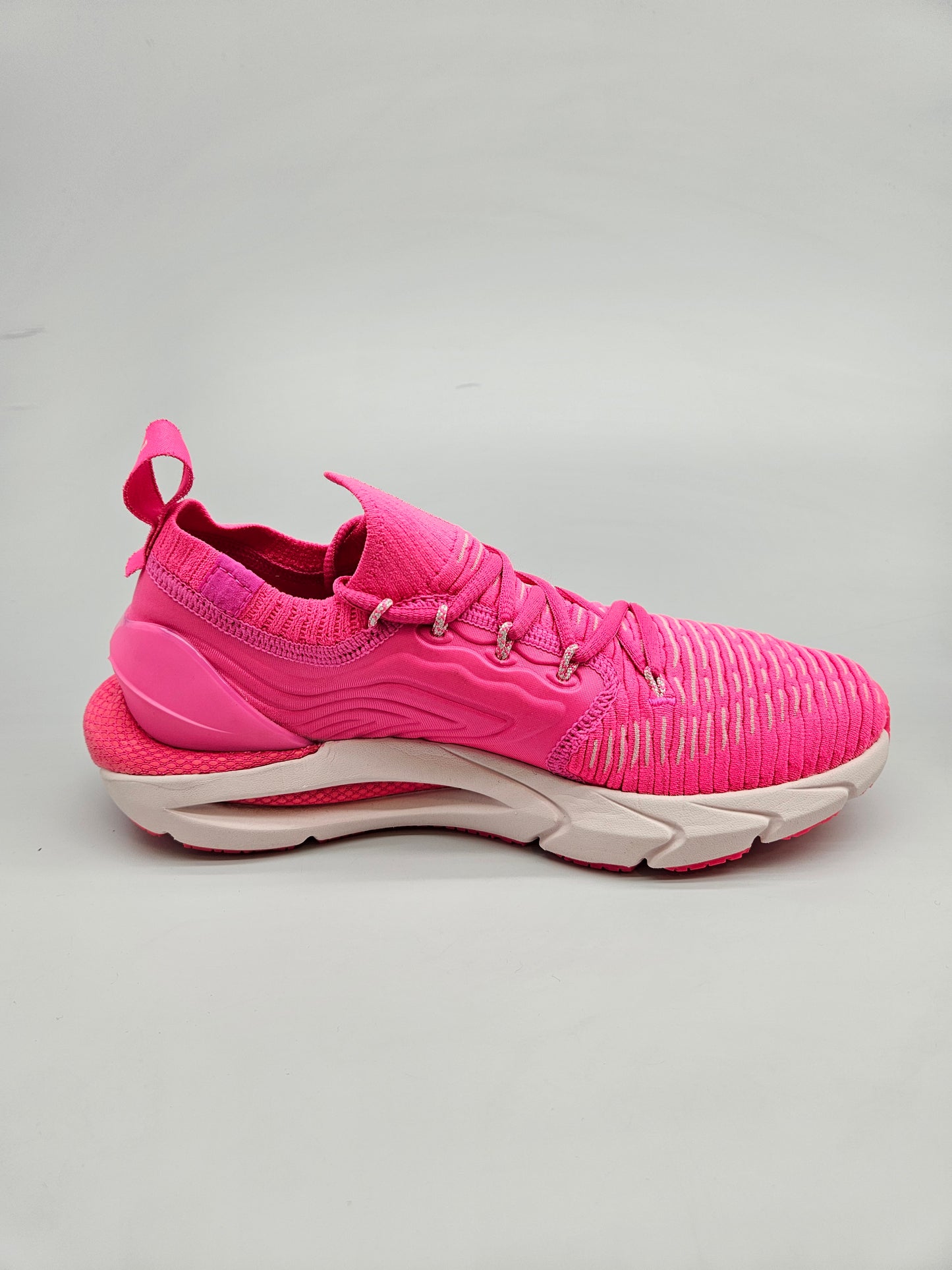 UNDER ARMOUR ORIGINAL PATIKI BR 38.5