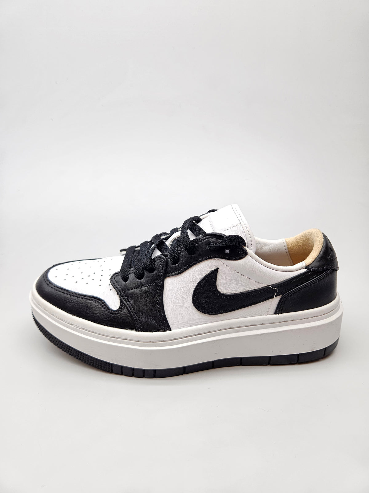 NIKE JIRDAN ORIGINAL PATIKI BR 39