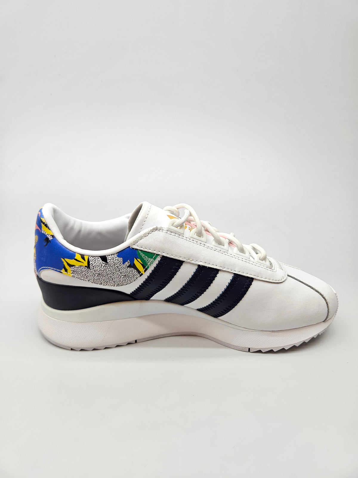 ADIDAS NOVI ORIGINAL PATIKI BR 40