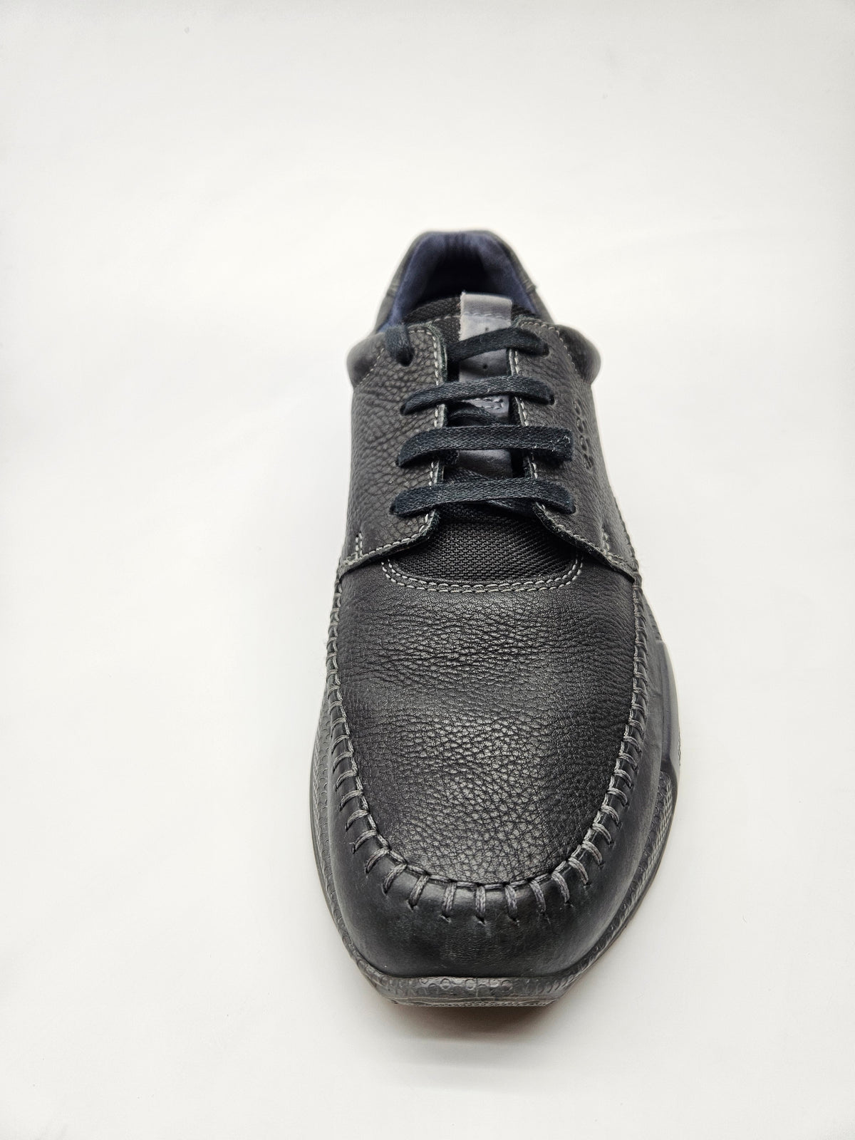 ECCO ORIGINAL KOZNI PATIKI BR 42