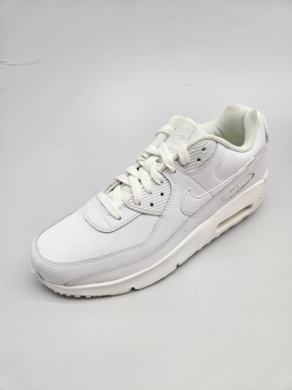 NIKE AIRMAX NOVI ORIGINAL PATIKI BR 40