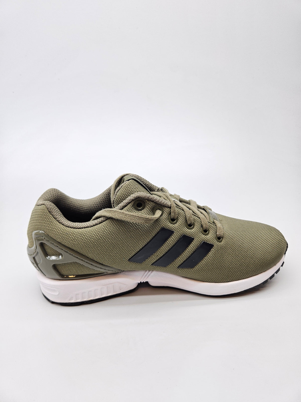 ADIDAS NOVI ORIGINAL PATIKI BR 38.5