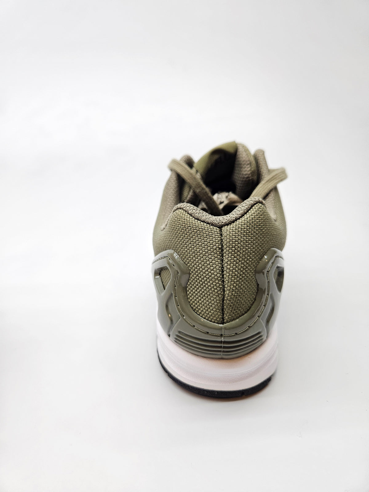 ADIDAS NOVI ORIGINAL PATIKI BR 38.5