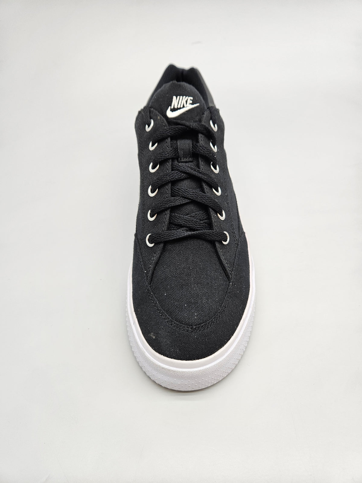 NIKE NOVI ORIGINAL PATIKI BR 42.5