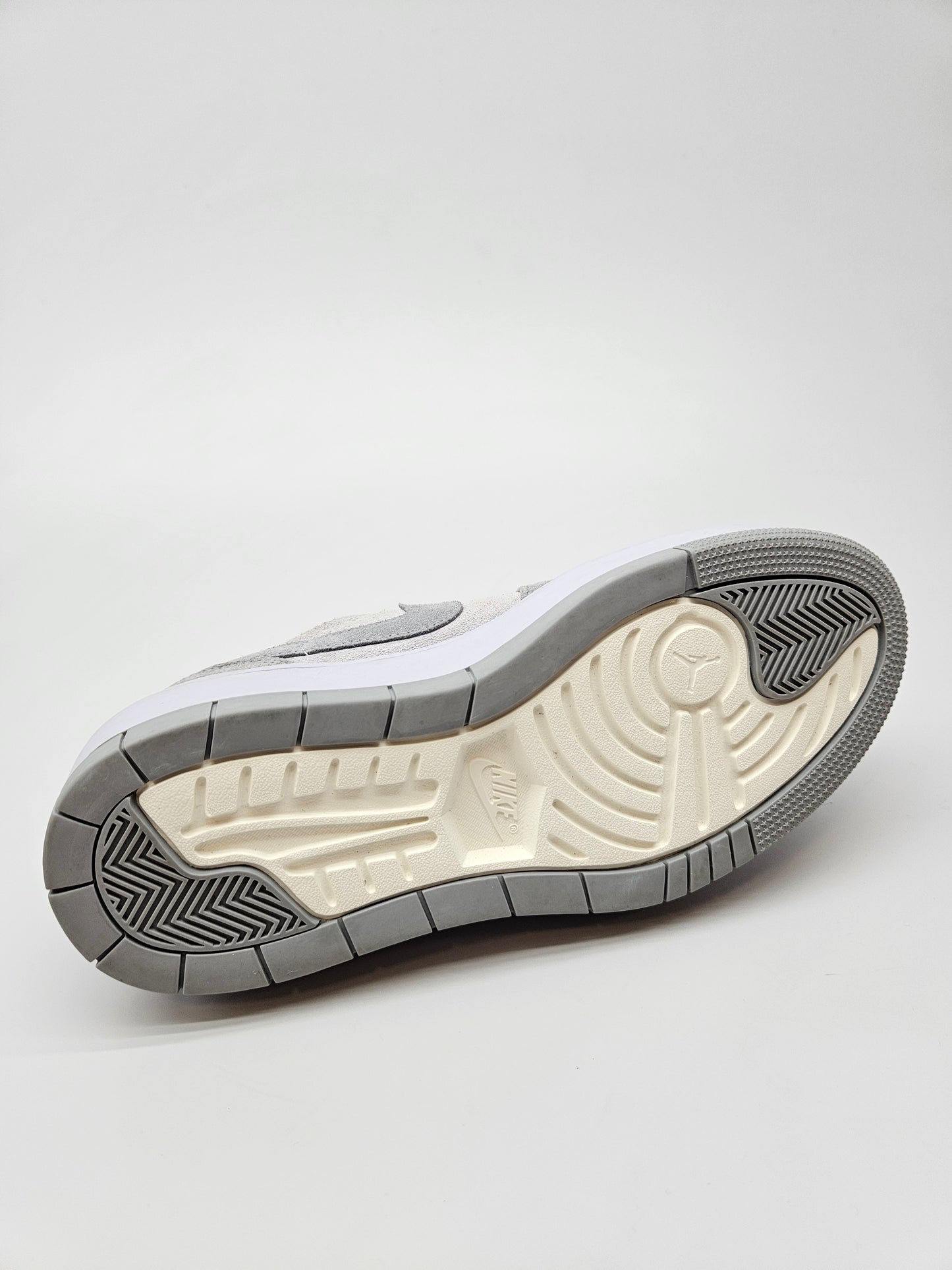 NIKE JORDAN ORIGINAL PATIKI BR 38