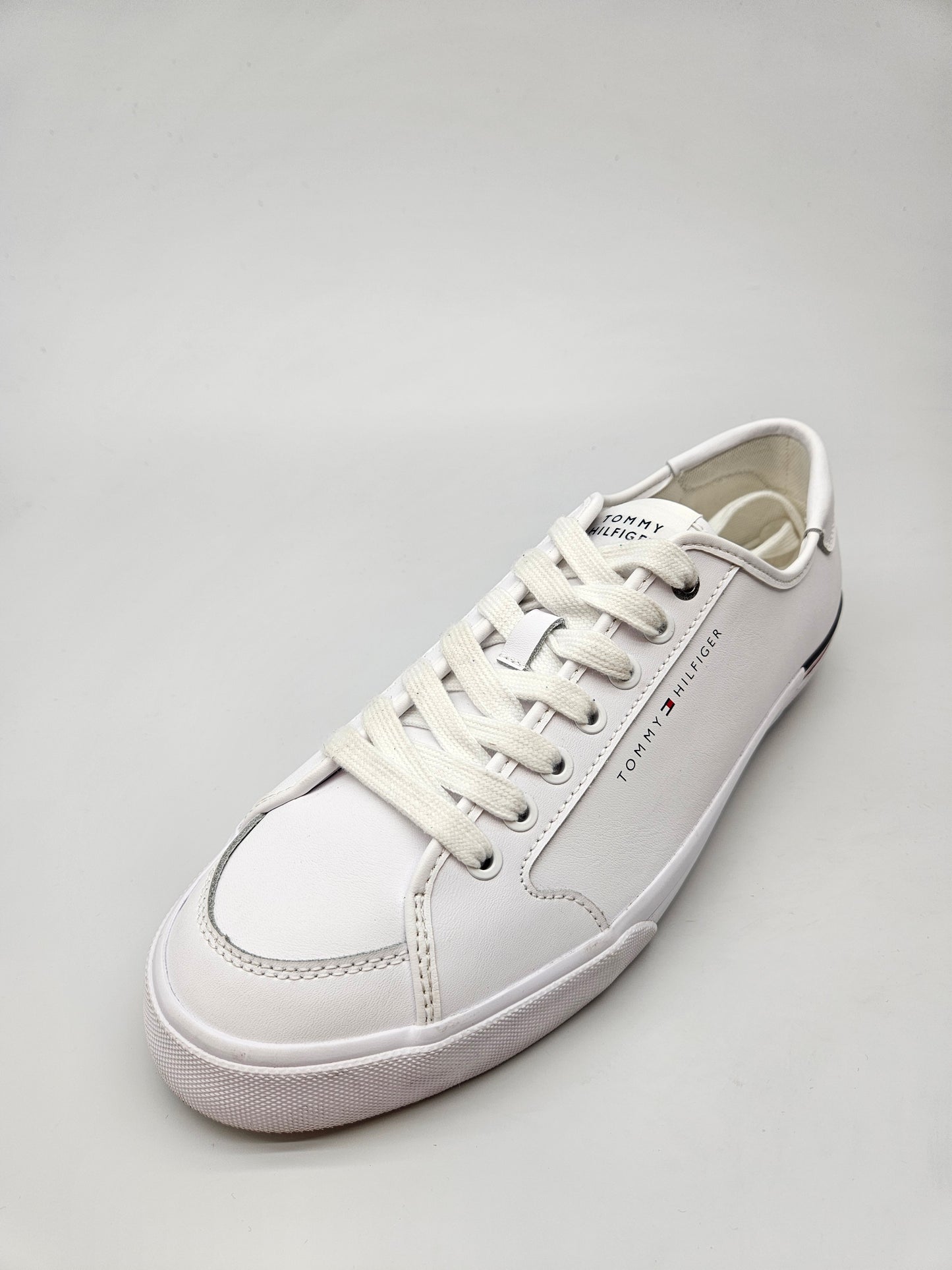 TOMMY HILFIGER ORIGINAL PATIKI BR 43