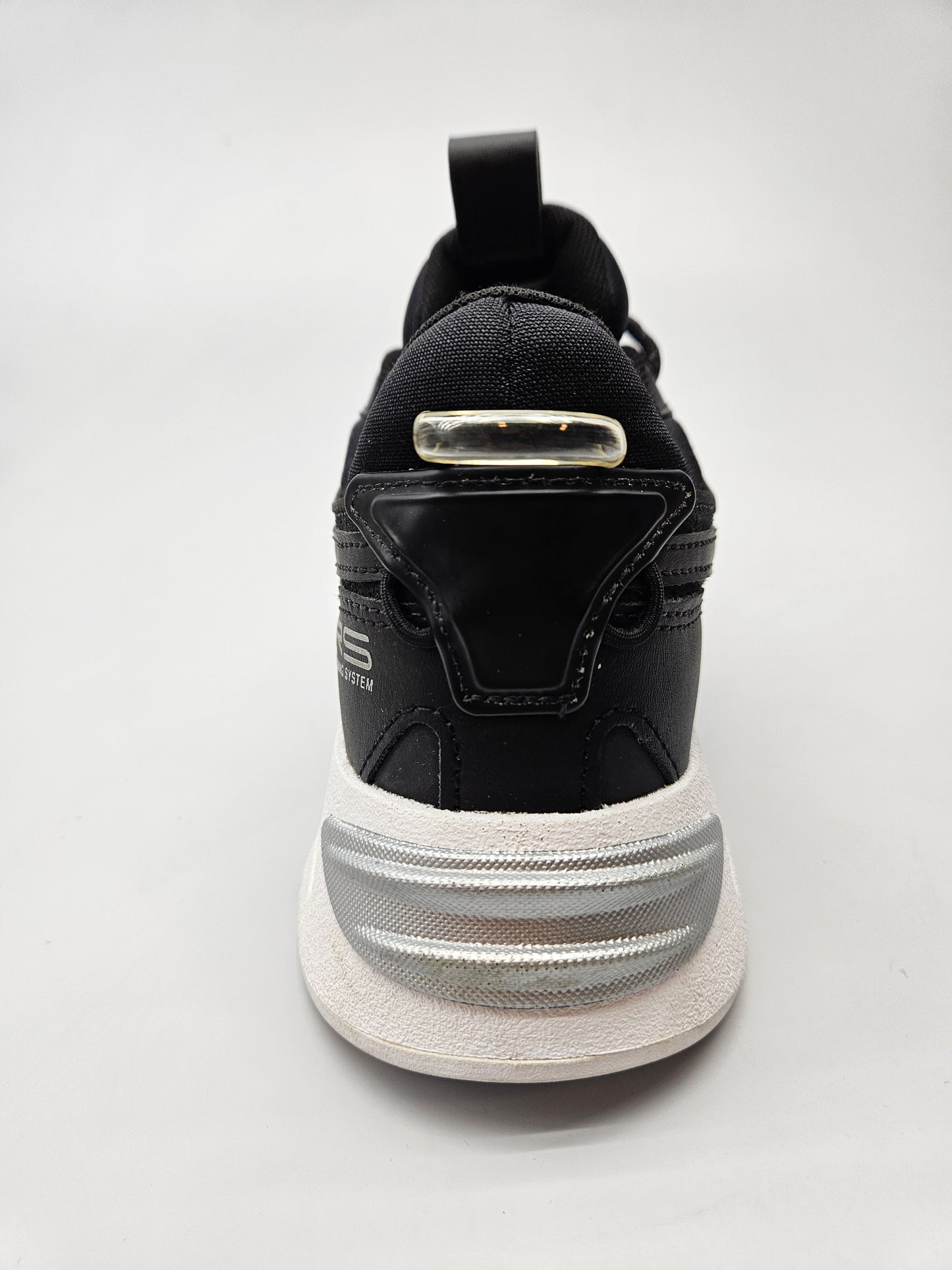 PUMA NOVI ORIGINAL PATIKI BR 37.5