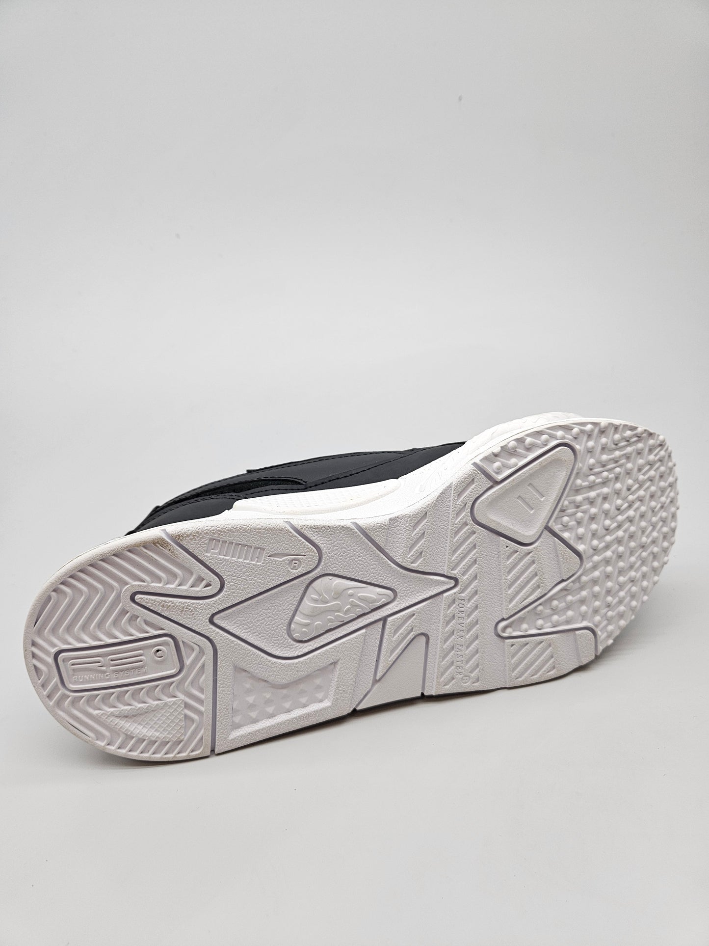 PUMA NOVI ORIGINAL PATIKI BR 37.5