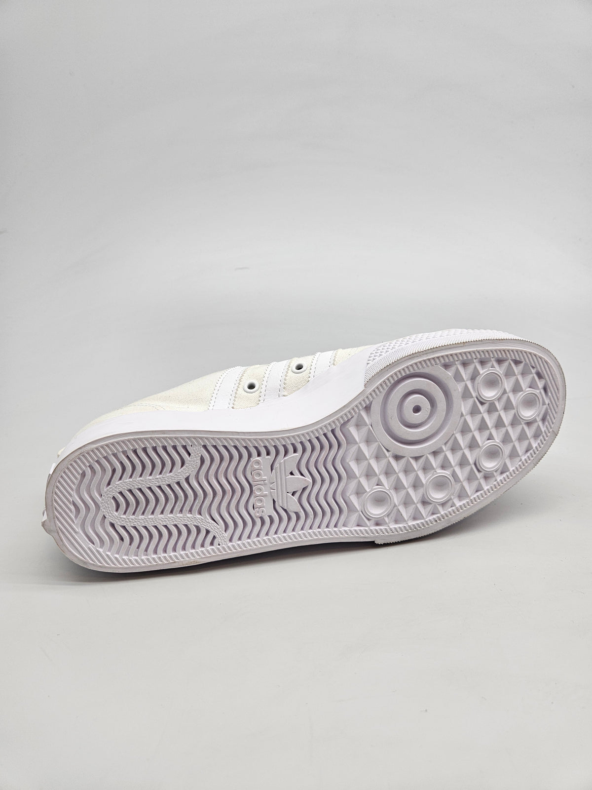 ADIDAS NOVI ORIGINAL PATIKI BR 40.5