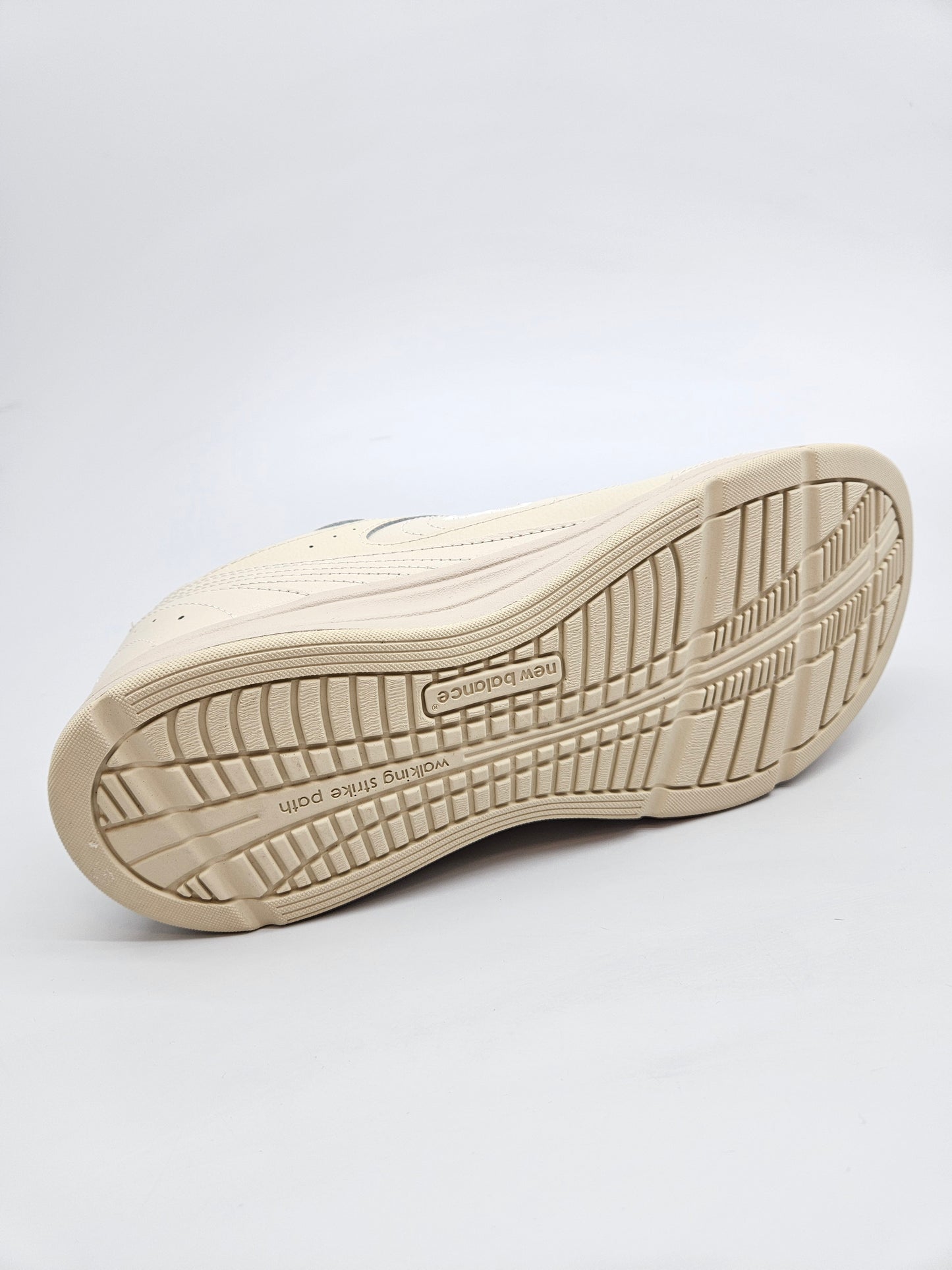 NEW BALANCE ORIGINAL PATIKI BR 44.5