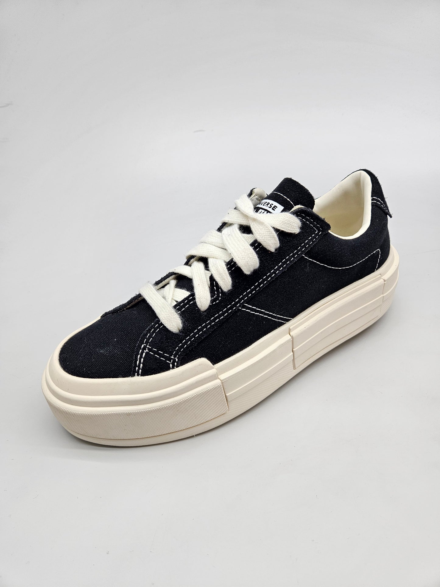 CONVERSE NOVI ORIGINAL PATIKI BR 41