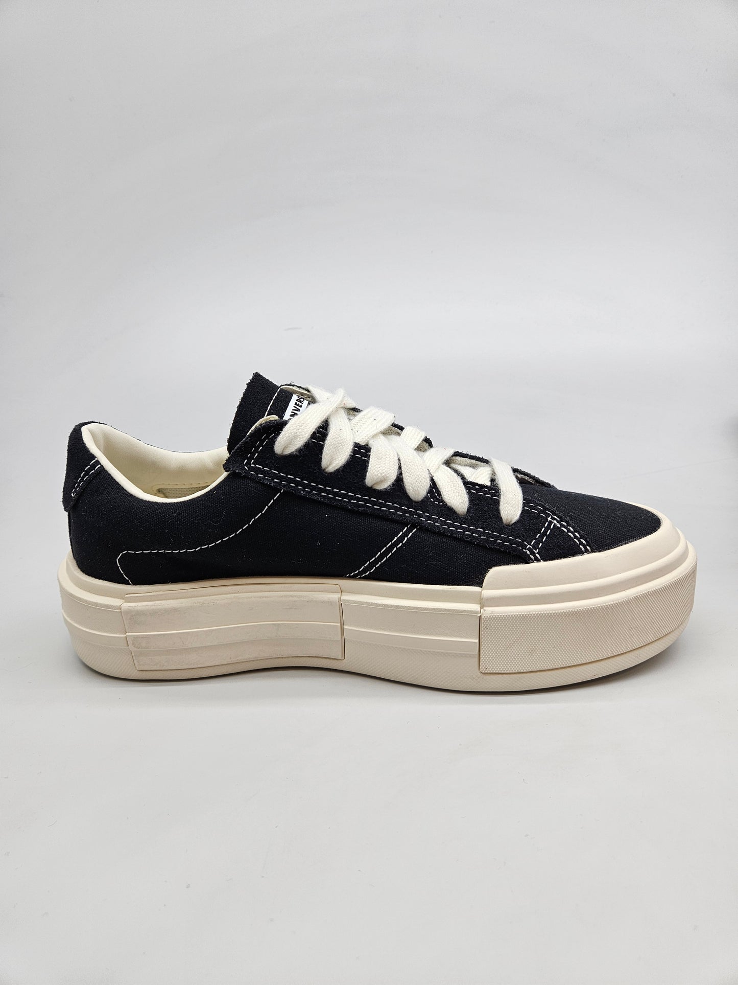 CONVERSE NOVI ORIGINAL PATIKI BR 41