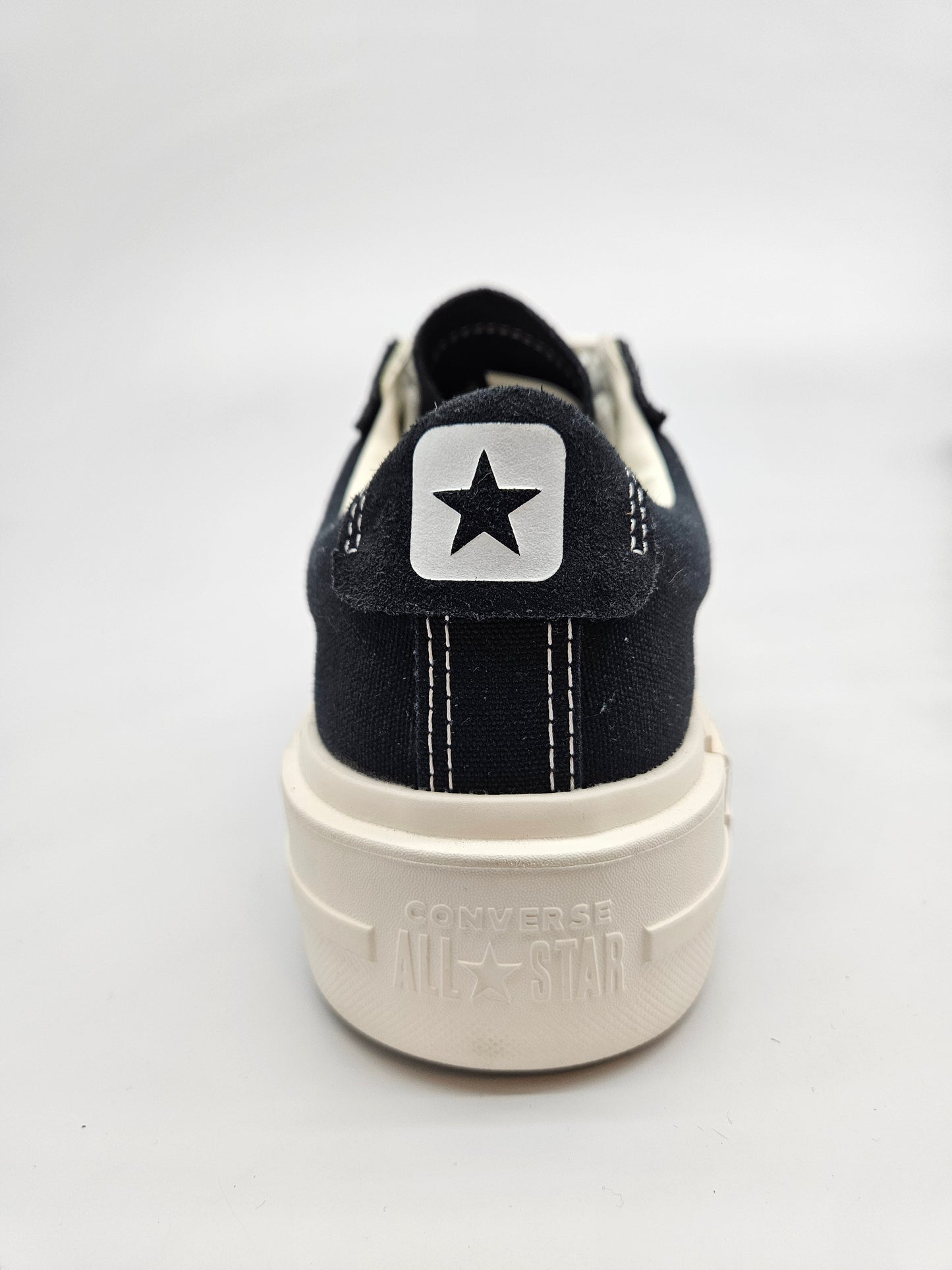 CONVERSE NOVI ORIGINAL PATIKI BR 41