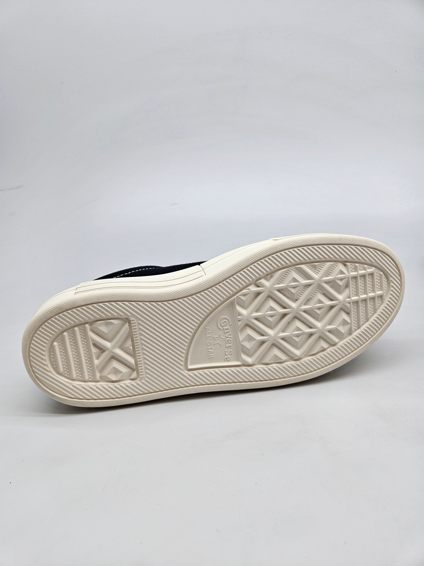 CONVERSE NOVI ORIGINAL PATIKI BR 41
