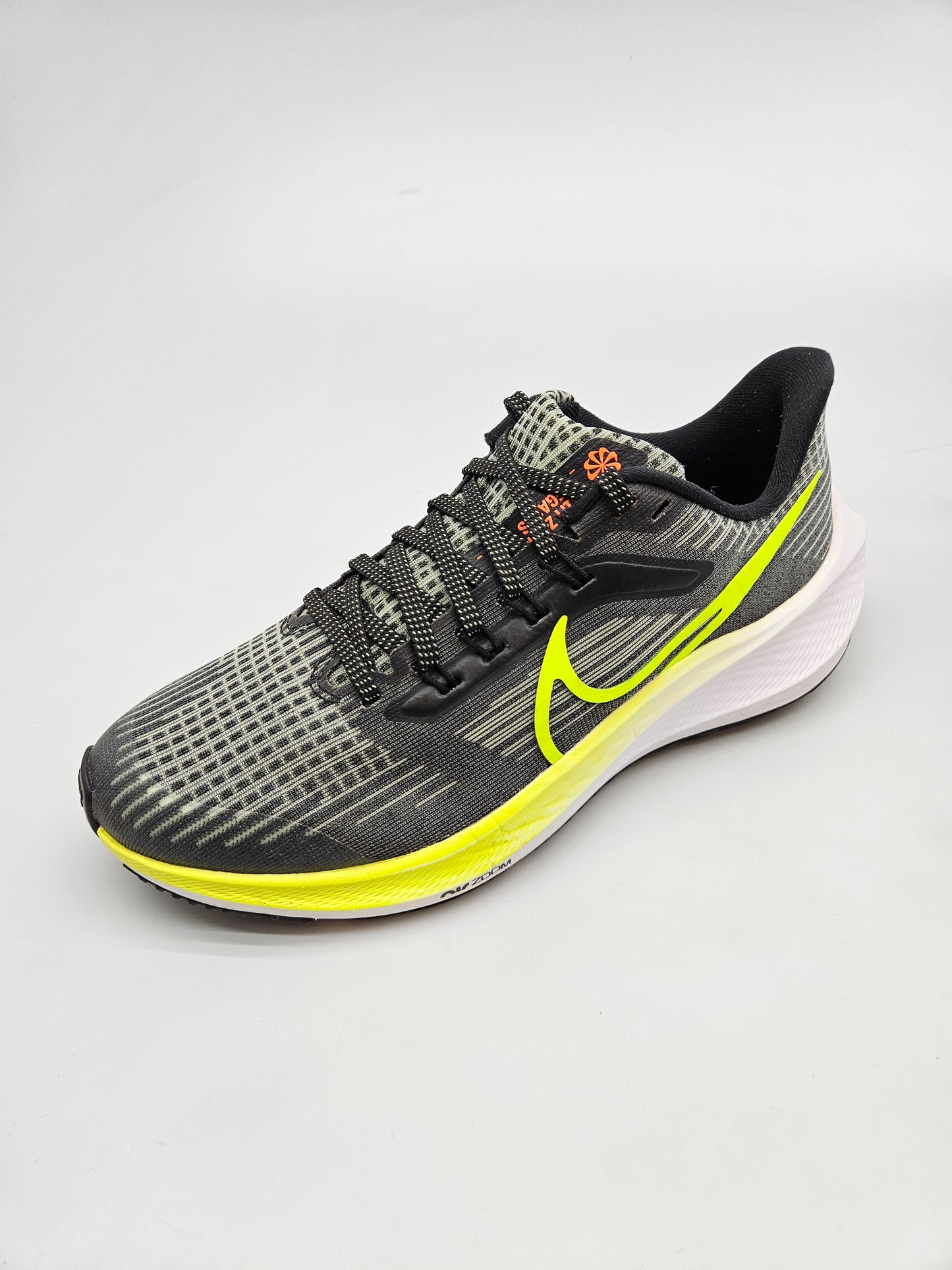 NIKE ORIGINAL PATIKI BR 37.5