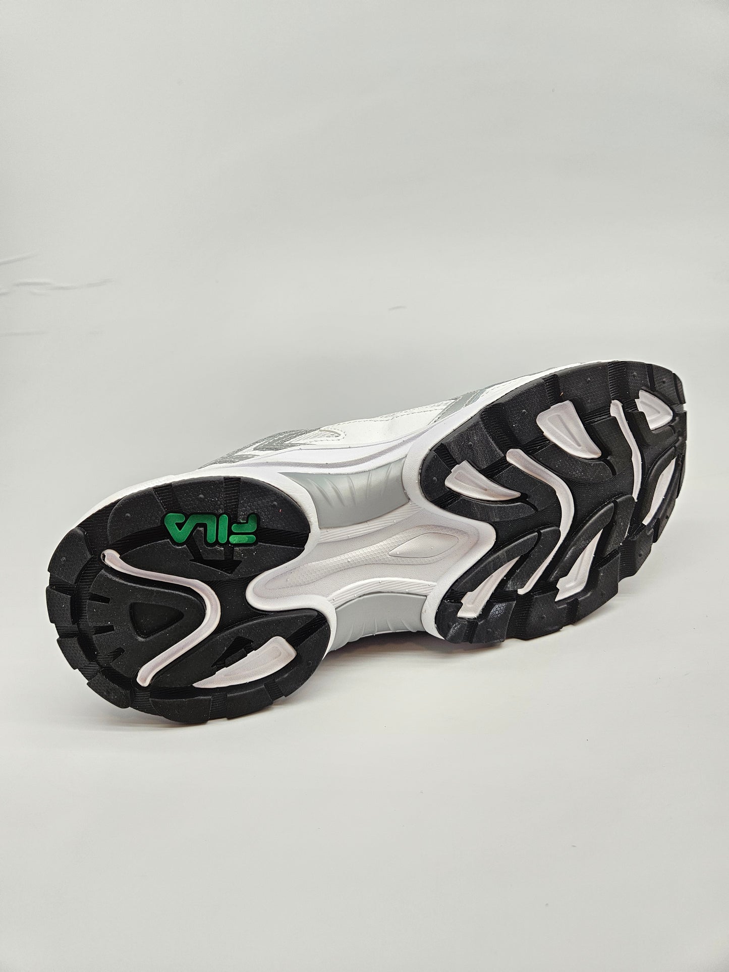 FILA NOVI ORIGINAL PATIKI BR 42.5