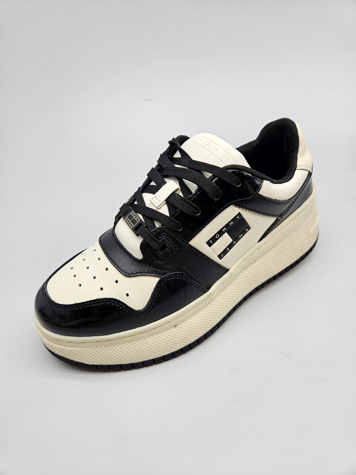 TOMMY HILFIGER ORIGINAL PATIKI BR 38