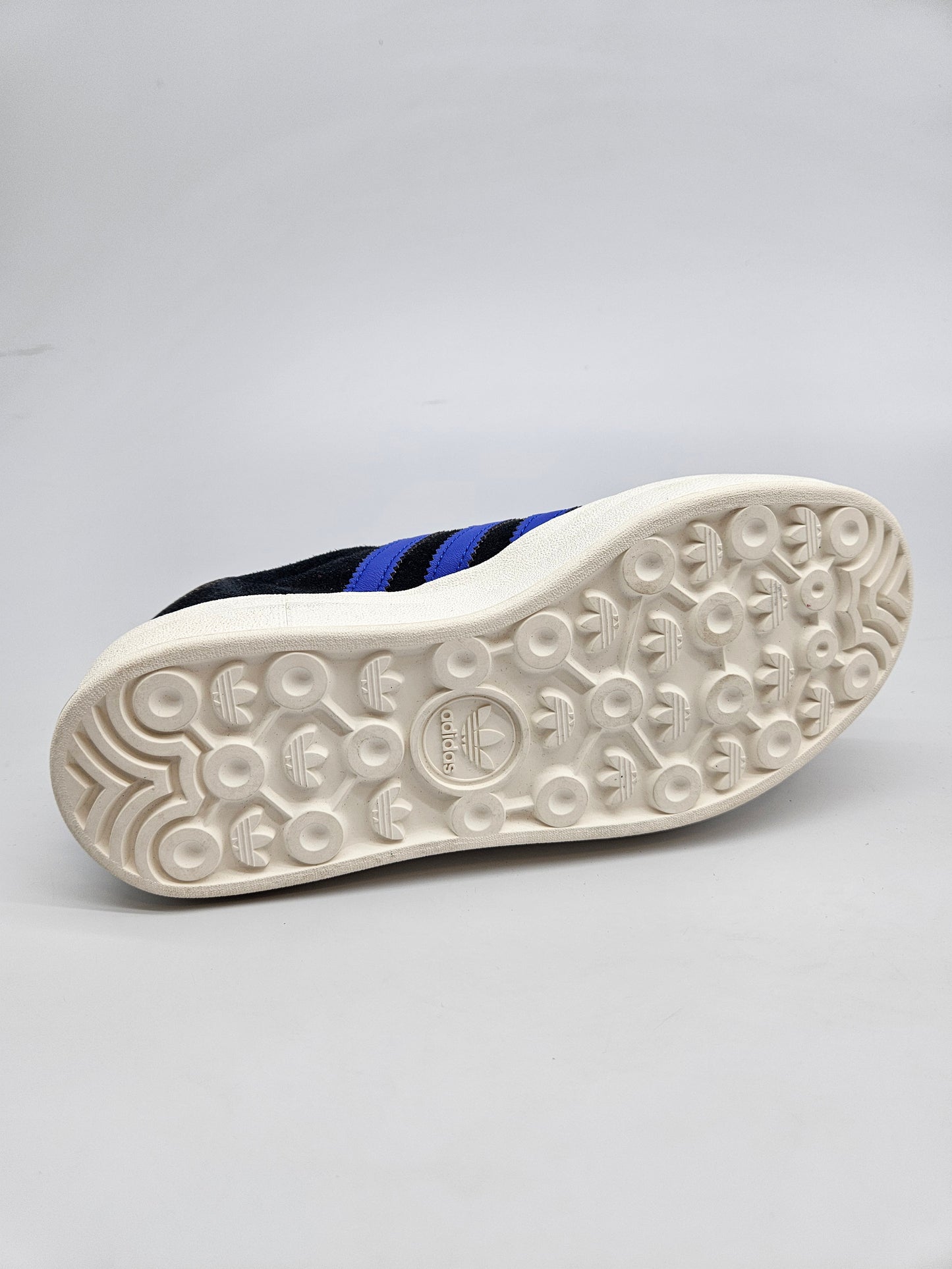 ADIDAS GAZZELE NOVI ORIGINAL PATIKI BR 36