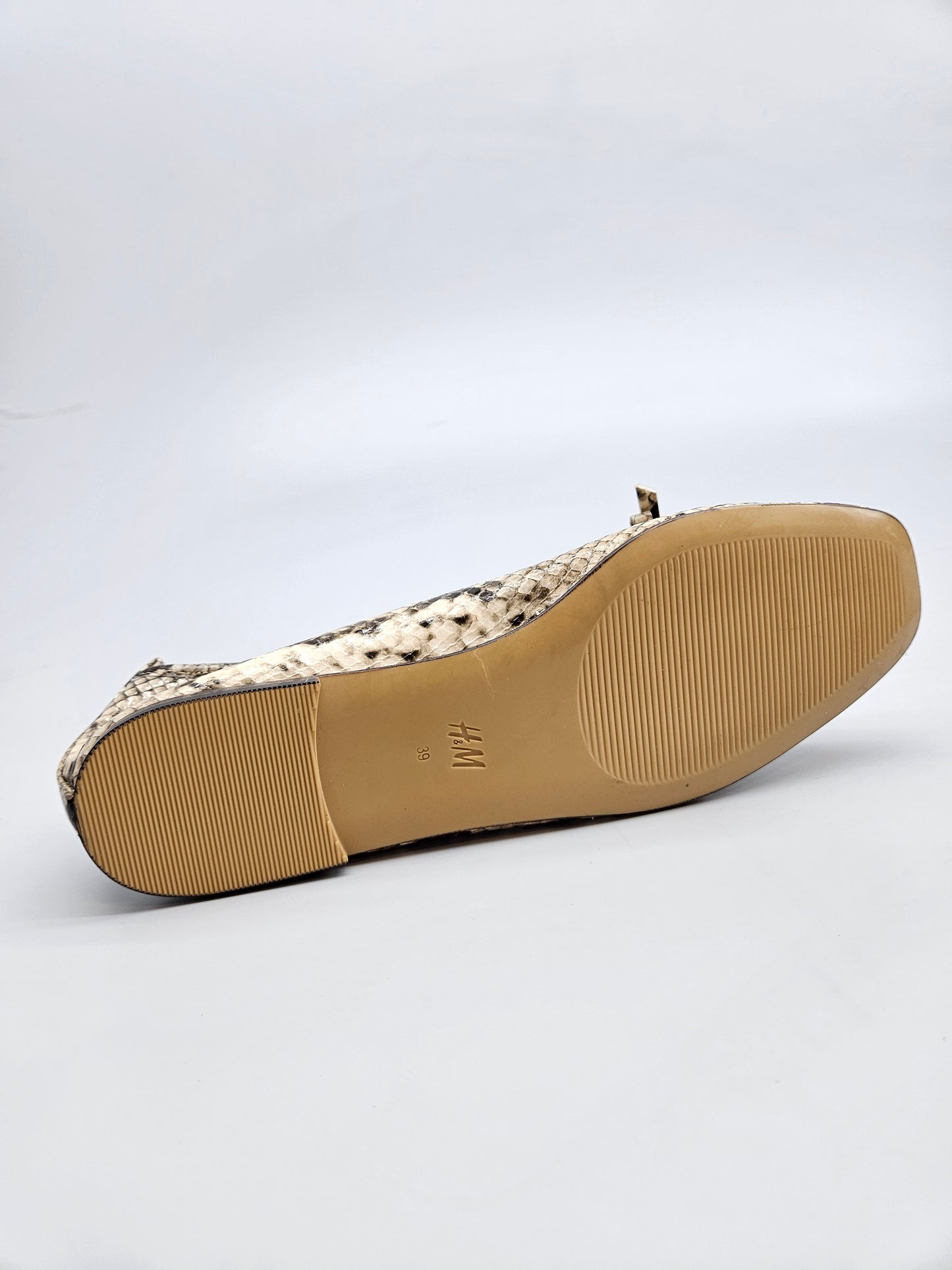 H & M ORIGINAL BALETANKI BR 39