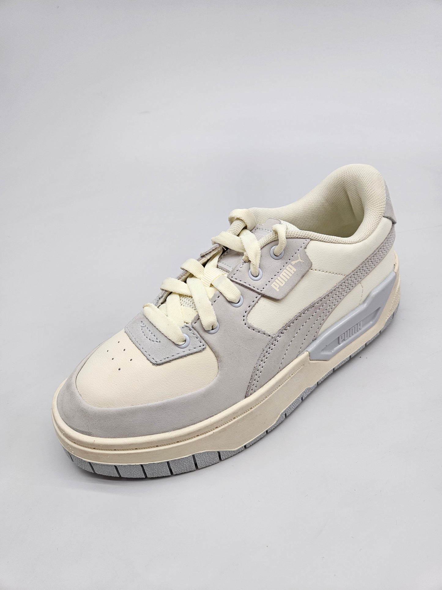 PUMA NOVI ORIGINAL PATIKI BR 37