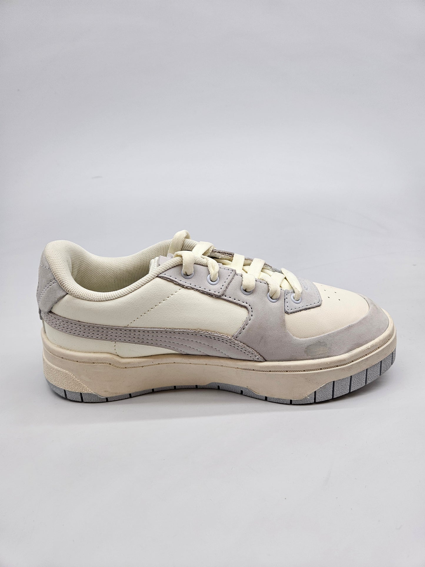 PUMA NOVI ORIGINAL PATIKI BR 37