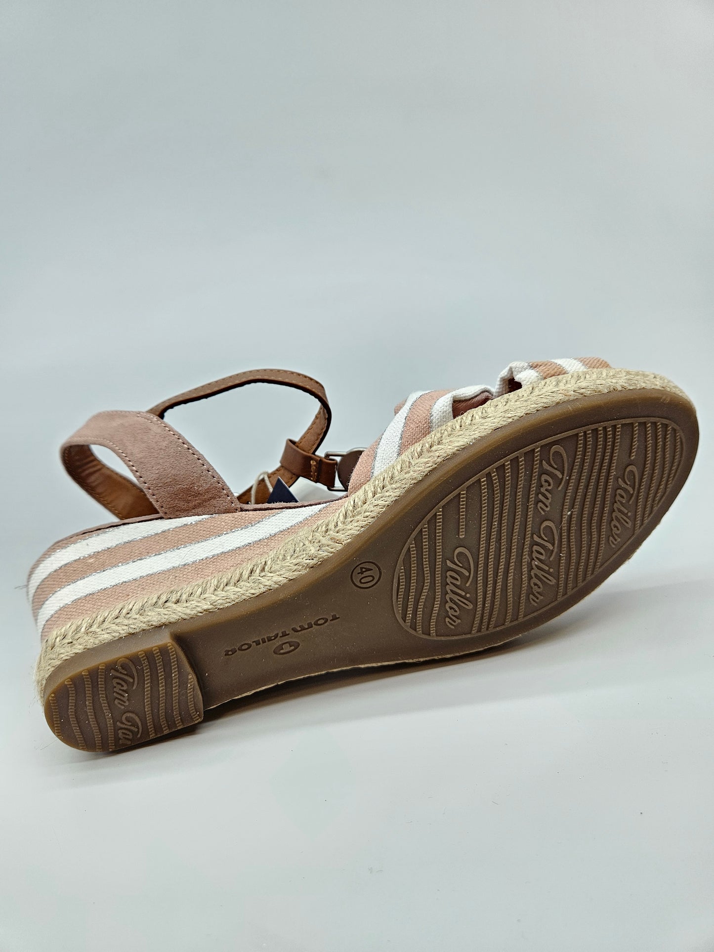 TOM TAILOR NOVI ORIGINAL SANDALI BR 40