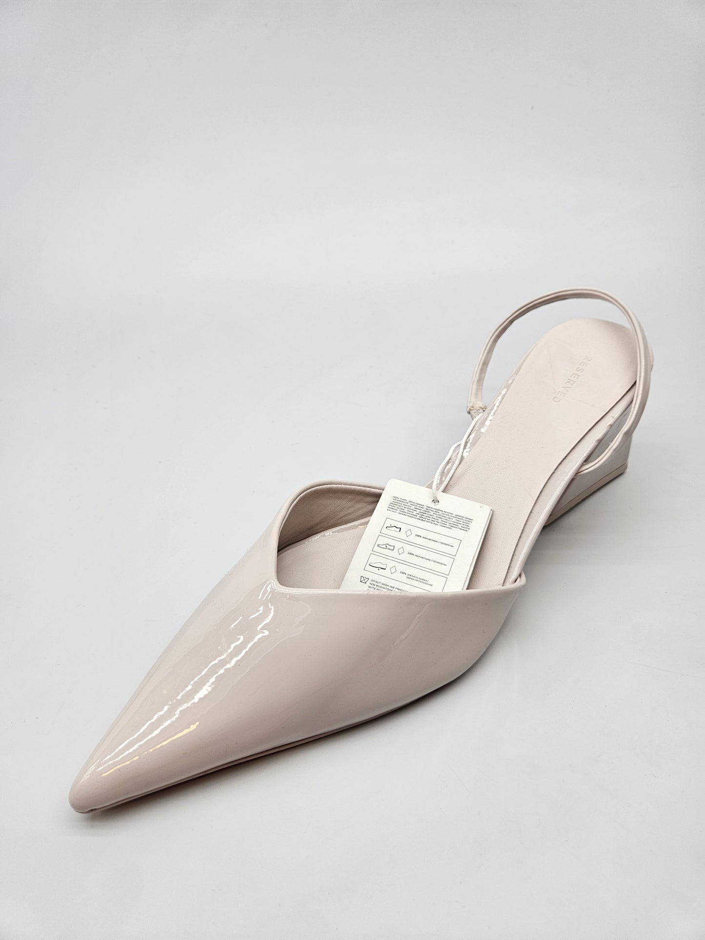RESERVED NOVI ORIGINAL SANDALI BR 41