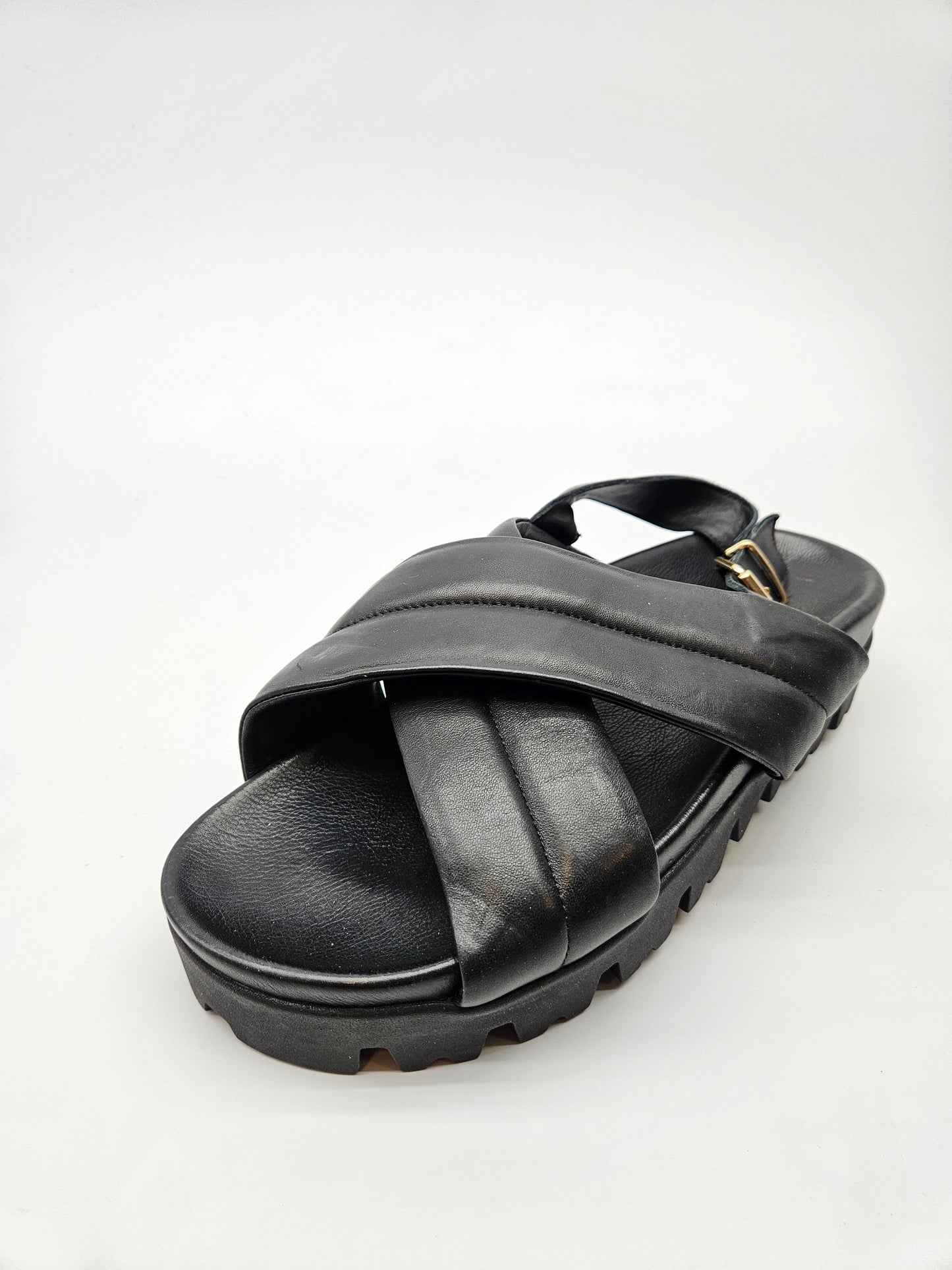INOUVO NOVI ORIGINAL SANDALI BR 41