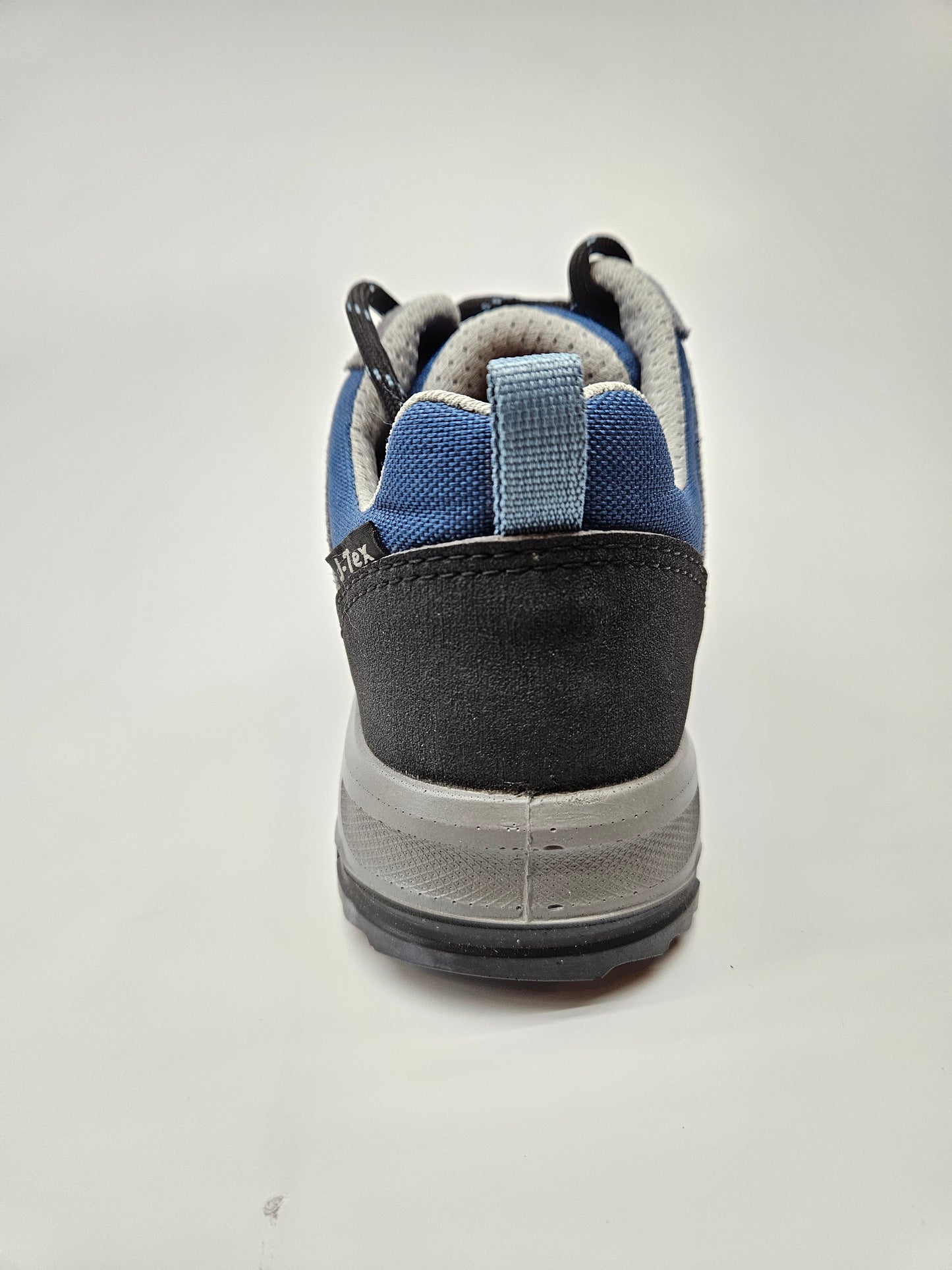 MOUNTAIN PEAK NOVI ORIGINAL VODOTPORNI PATIKI BR 37