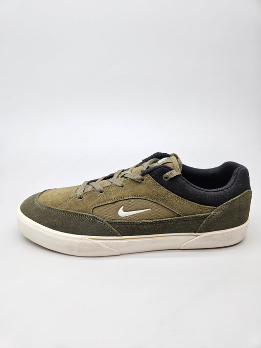 NIKE NOVI ORIGINAL PATIKI BR 47.5