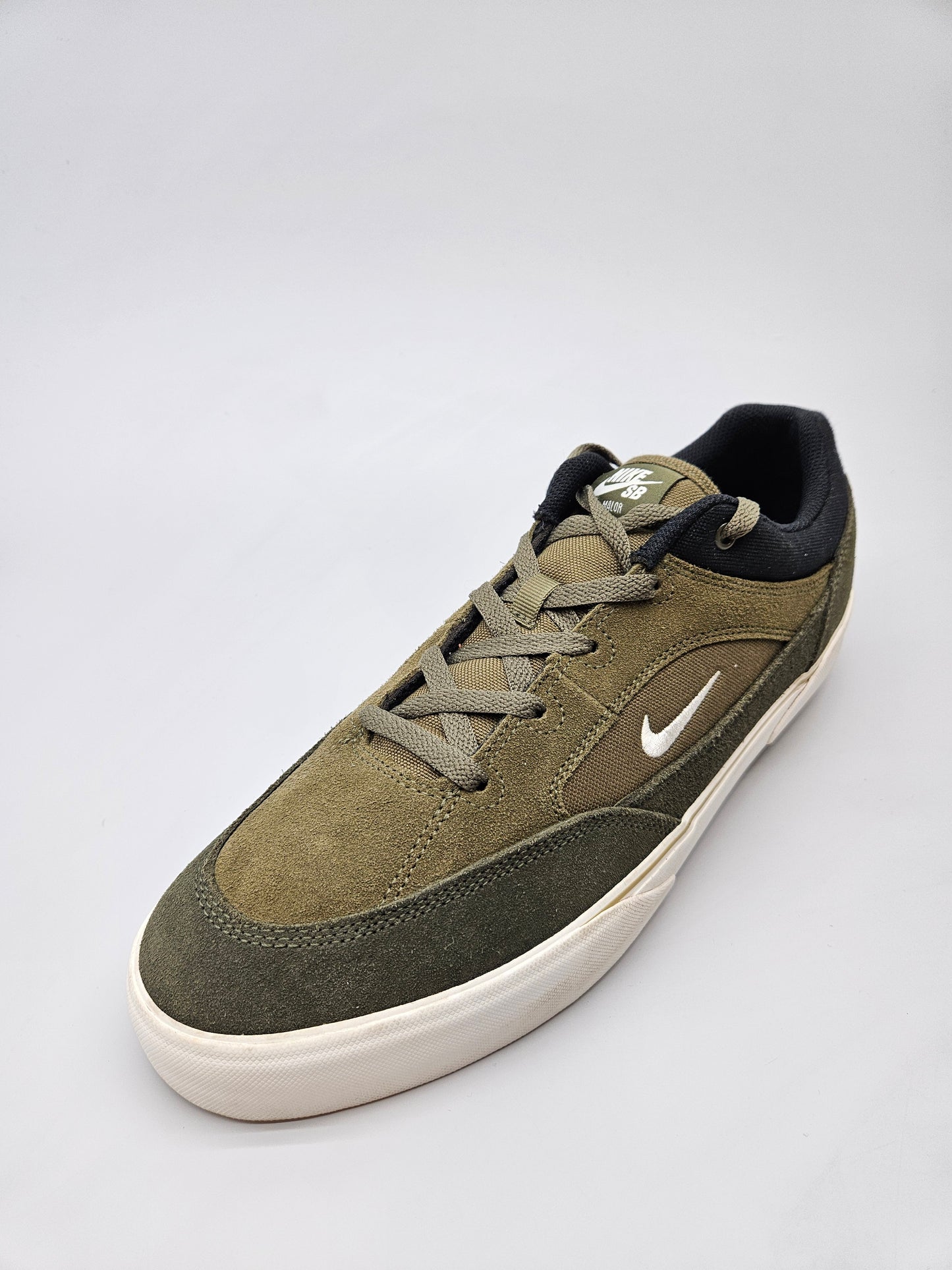 NIKE NOVI ORIGINAL PATIKI BR 47.5