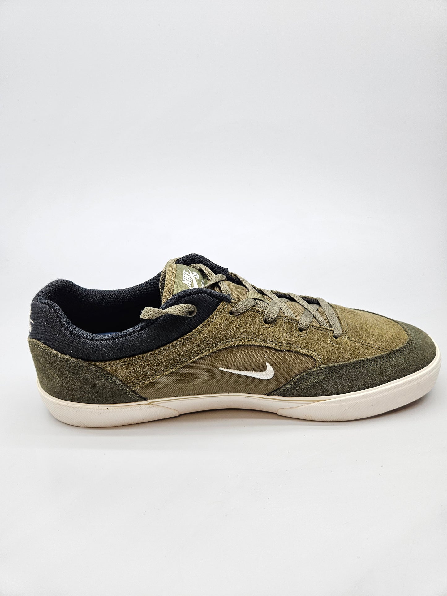 NIKE NOVI ORIGINAL PATIKI BR 47.5