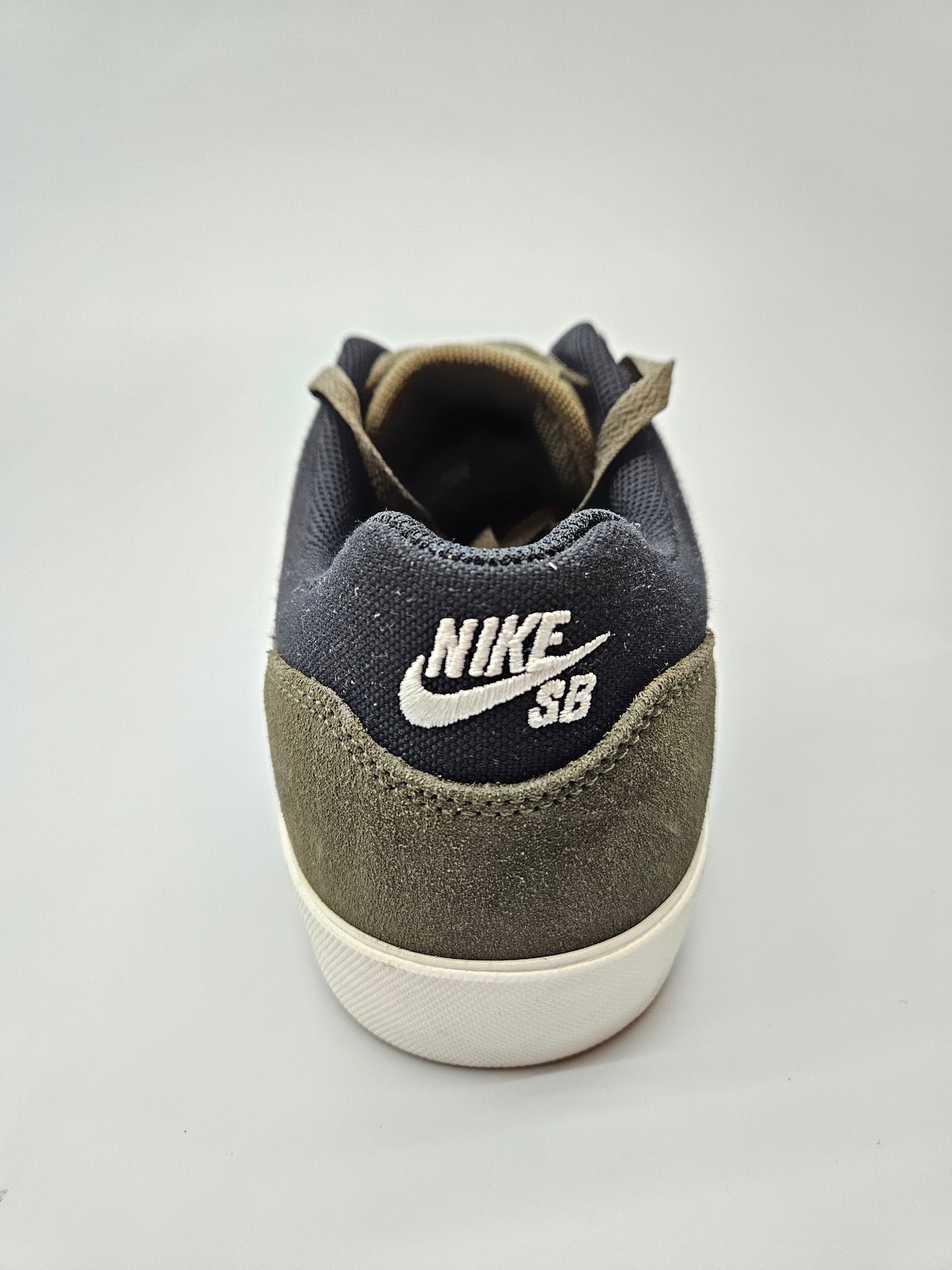 NIKE NOVI ORIGINAL PATIKI BR 47.5