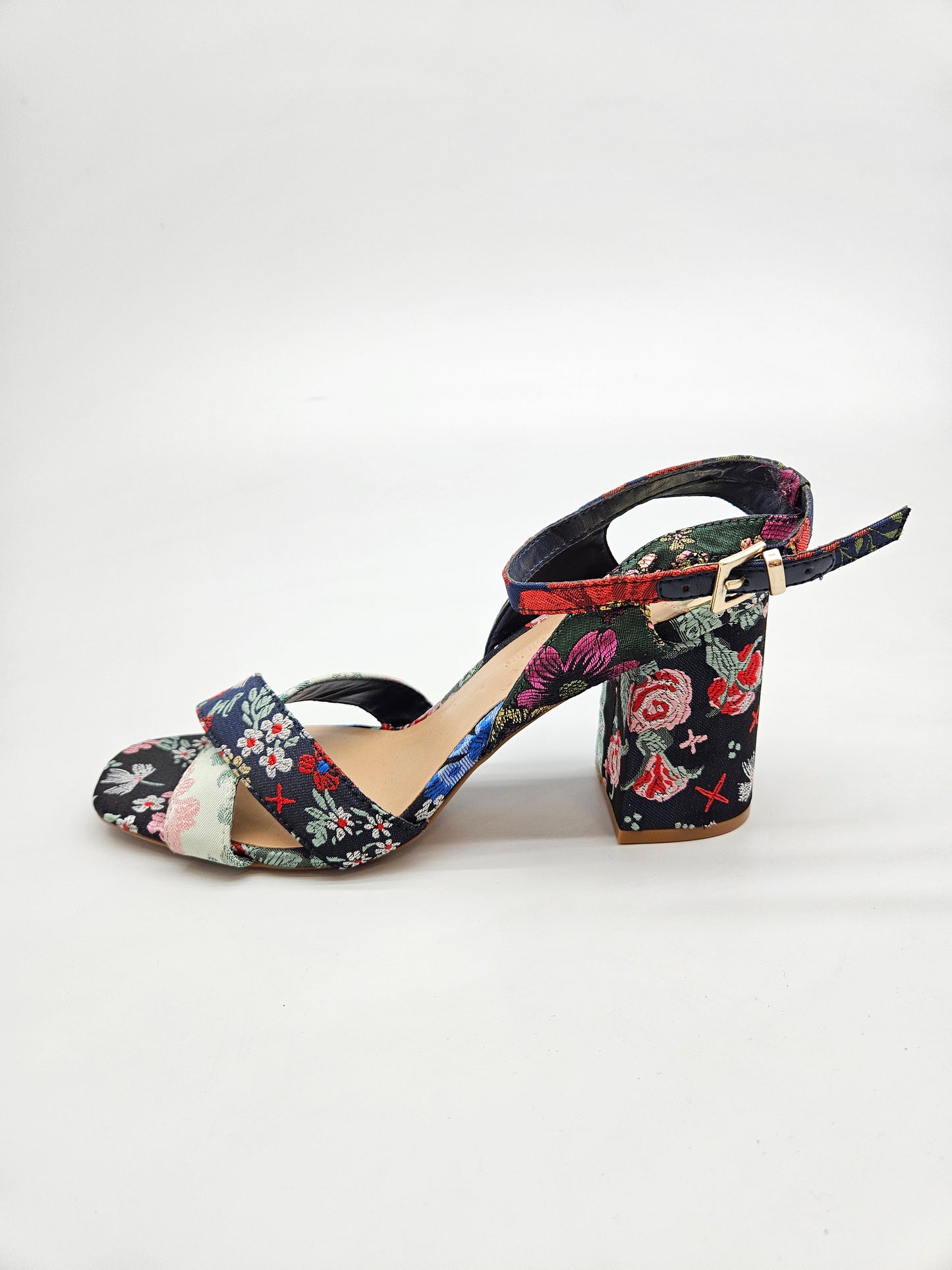 STRADIVARUS ORIGINAL SANDALI BR 38