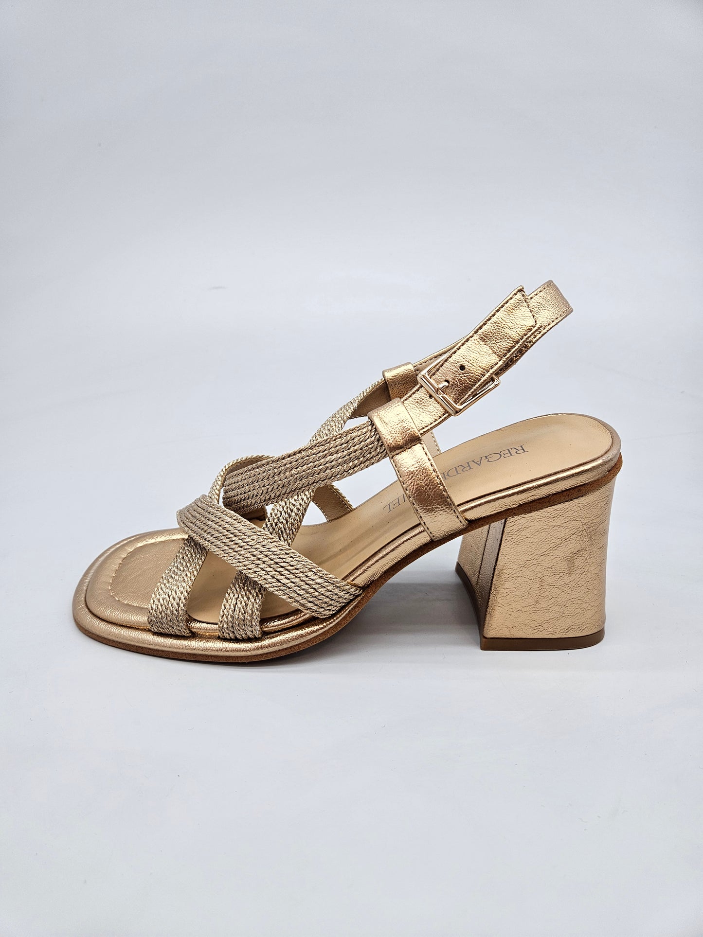 REGARDE LE CIEL NOVI ORIGINAL KOZNI SANDALI BR 38