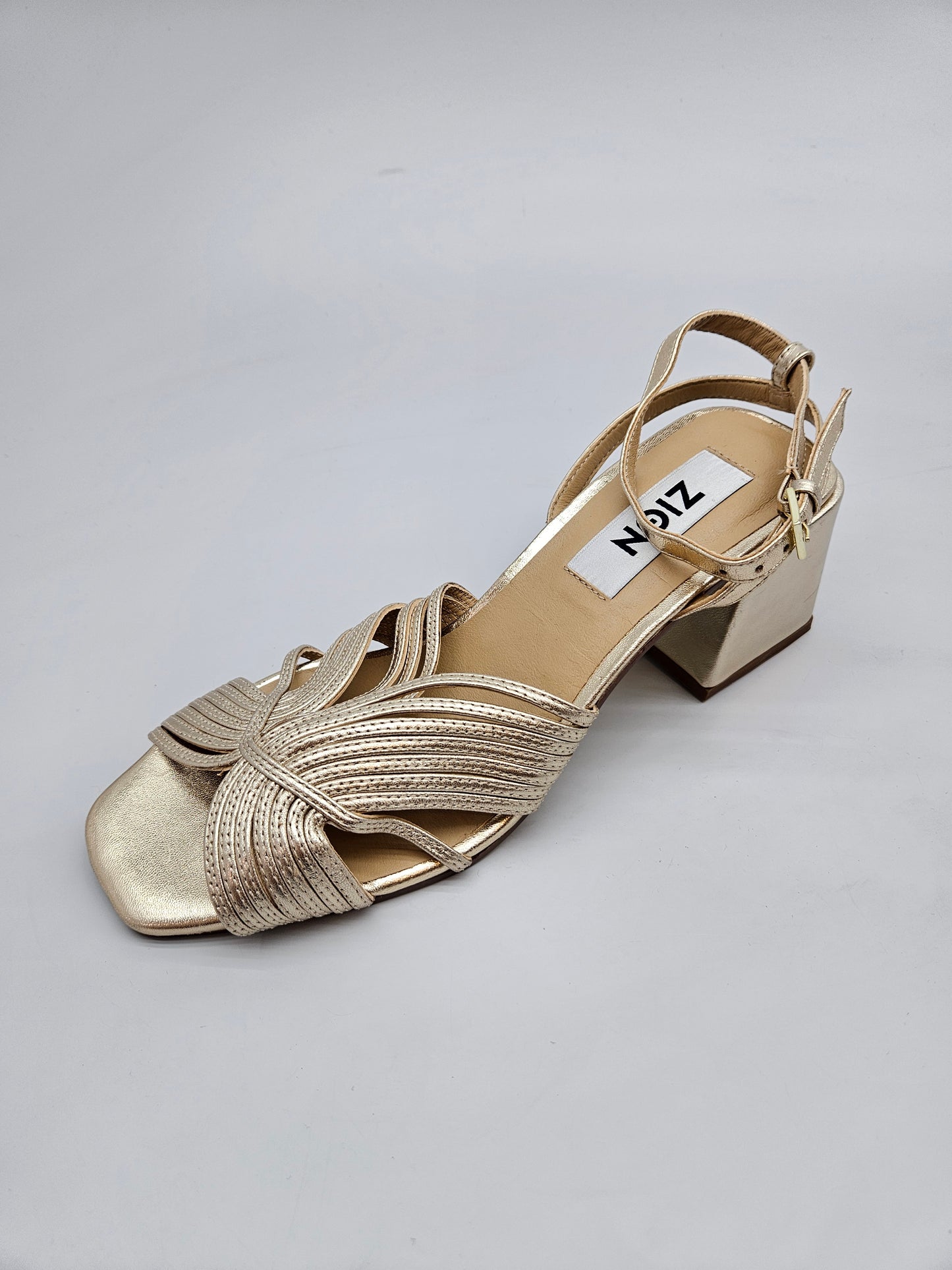 ZIGN ORIGINAL KOZNI SANDALI BR 39