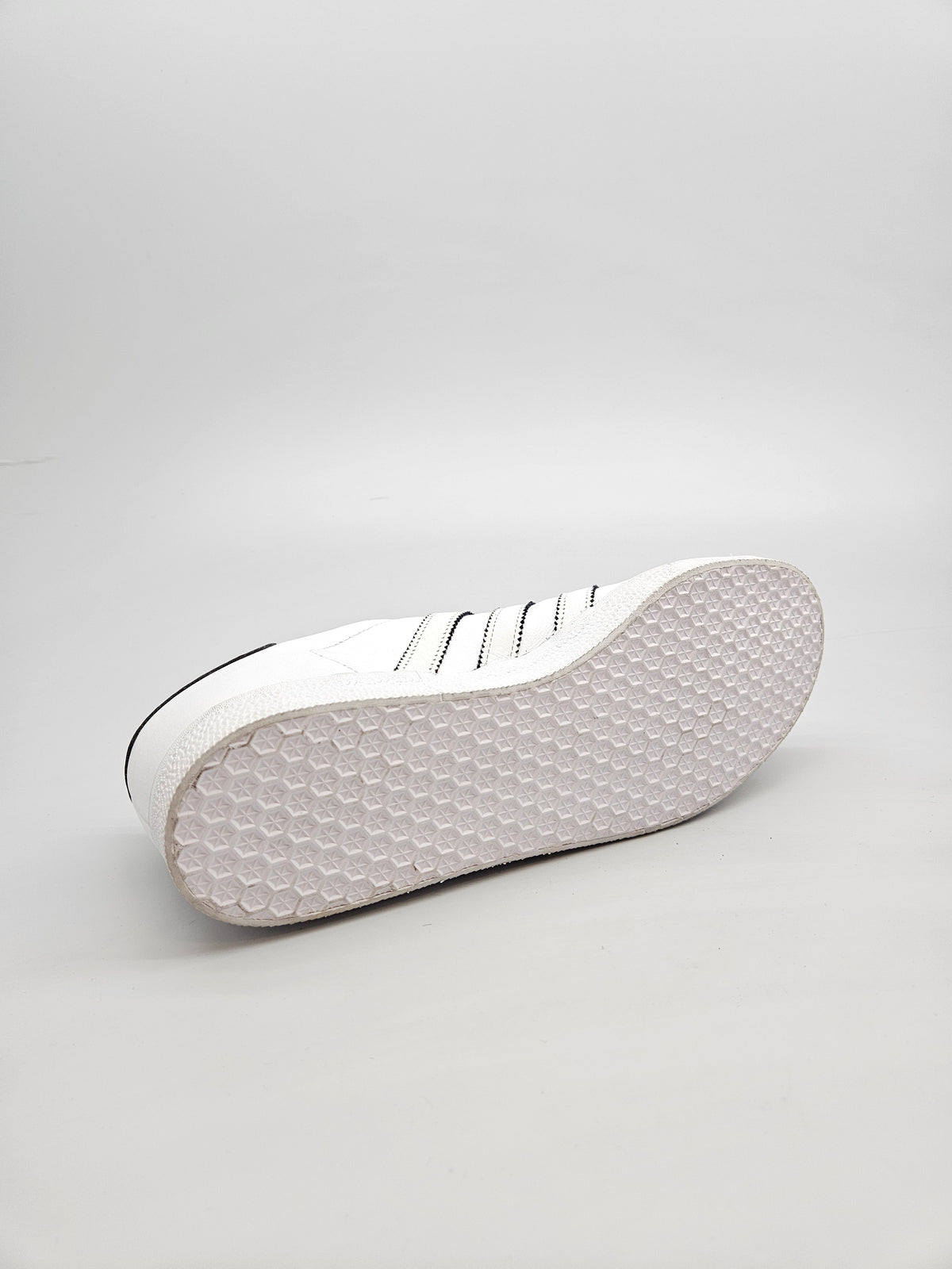 ADIDAS NOVI ORIGINAL PATIKI BR 44.5