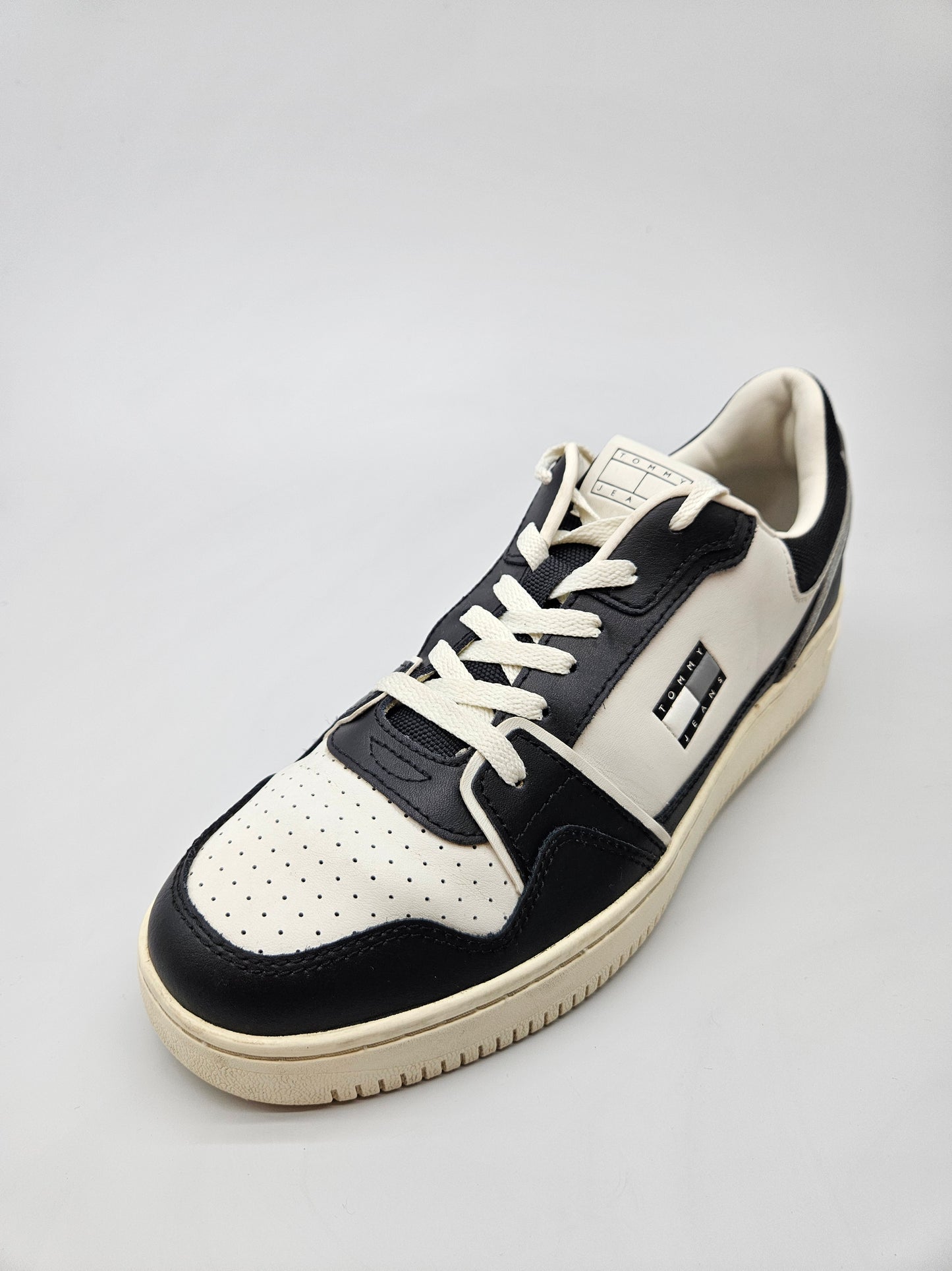 TOMMY HILFIGER ORIGINAL PATIKI BR 43